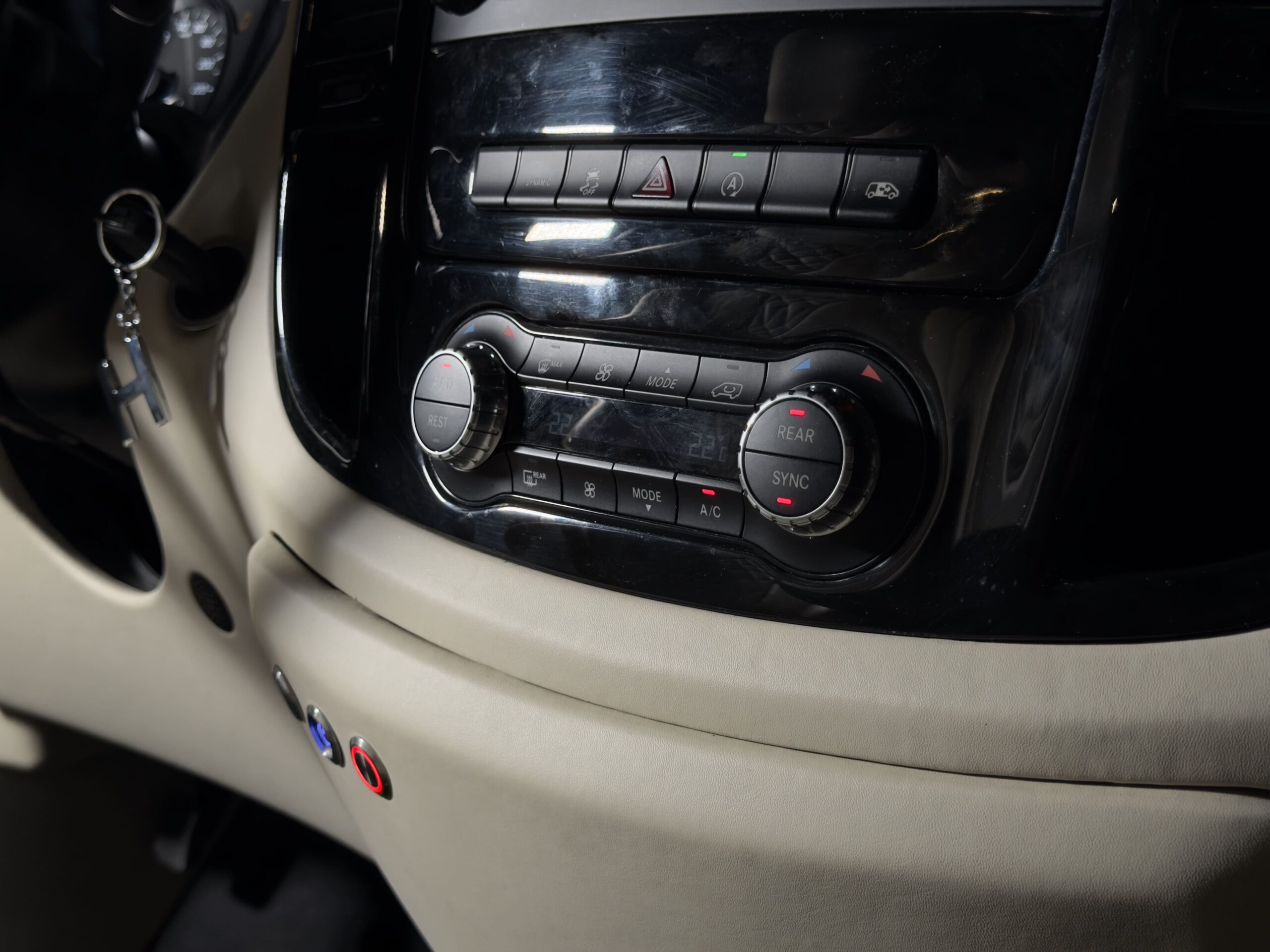 2023 Mercedes-Benz Vito Tourer Select Plus 124 CDI ELWB 4×4