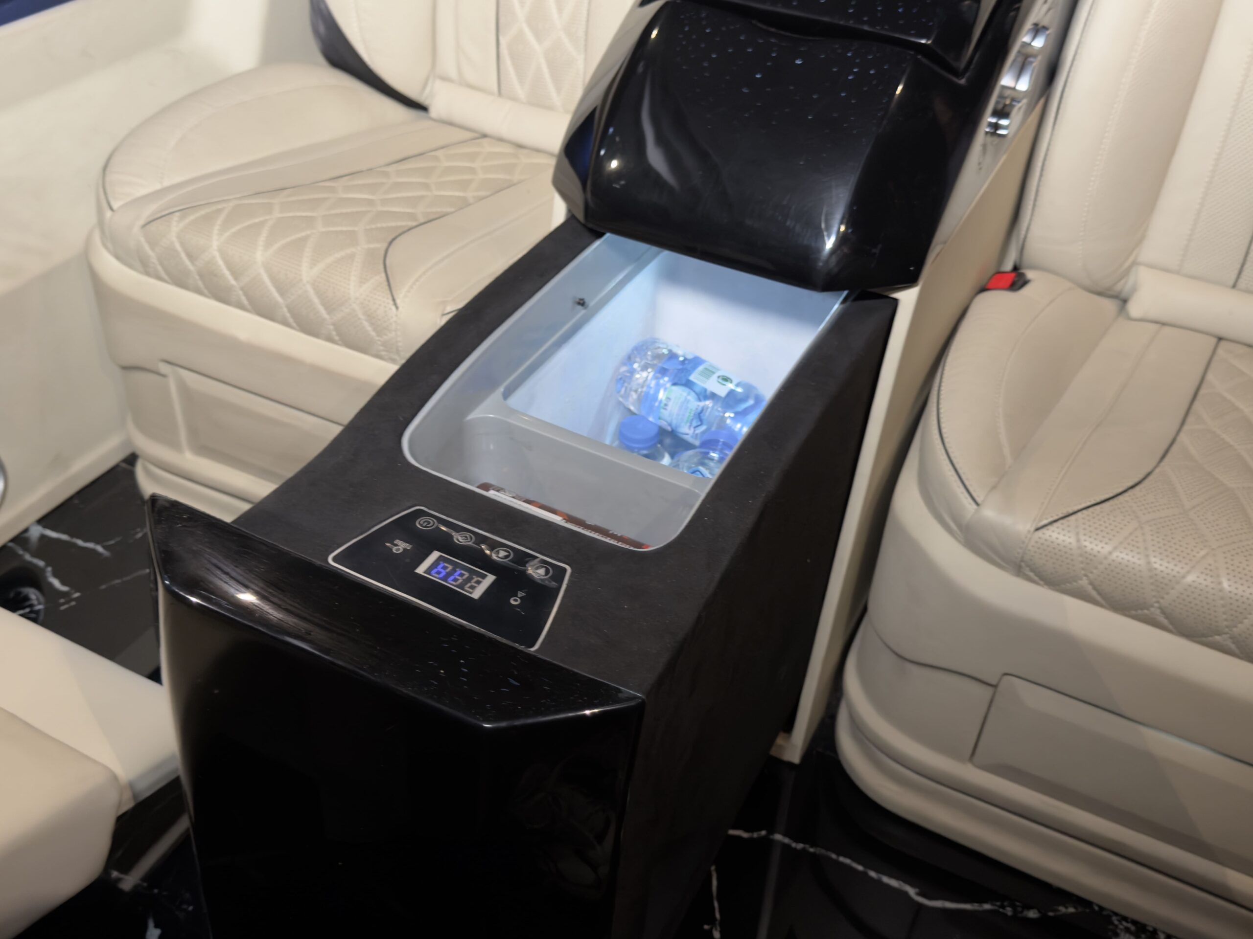 2023 Mercedes-Benz Vito Tourer Select Plus 124 CDI ELWB 4×4