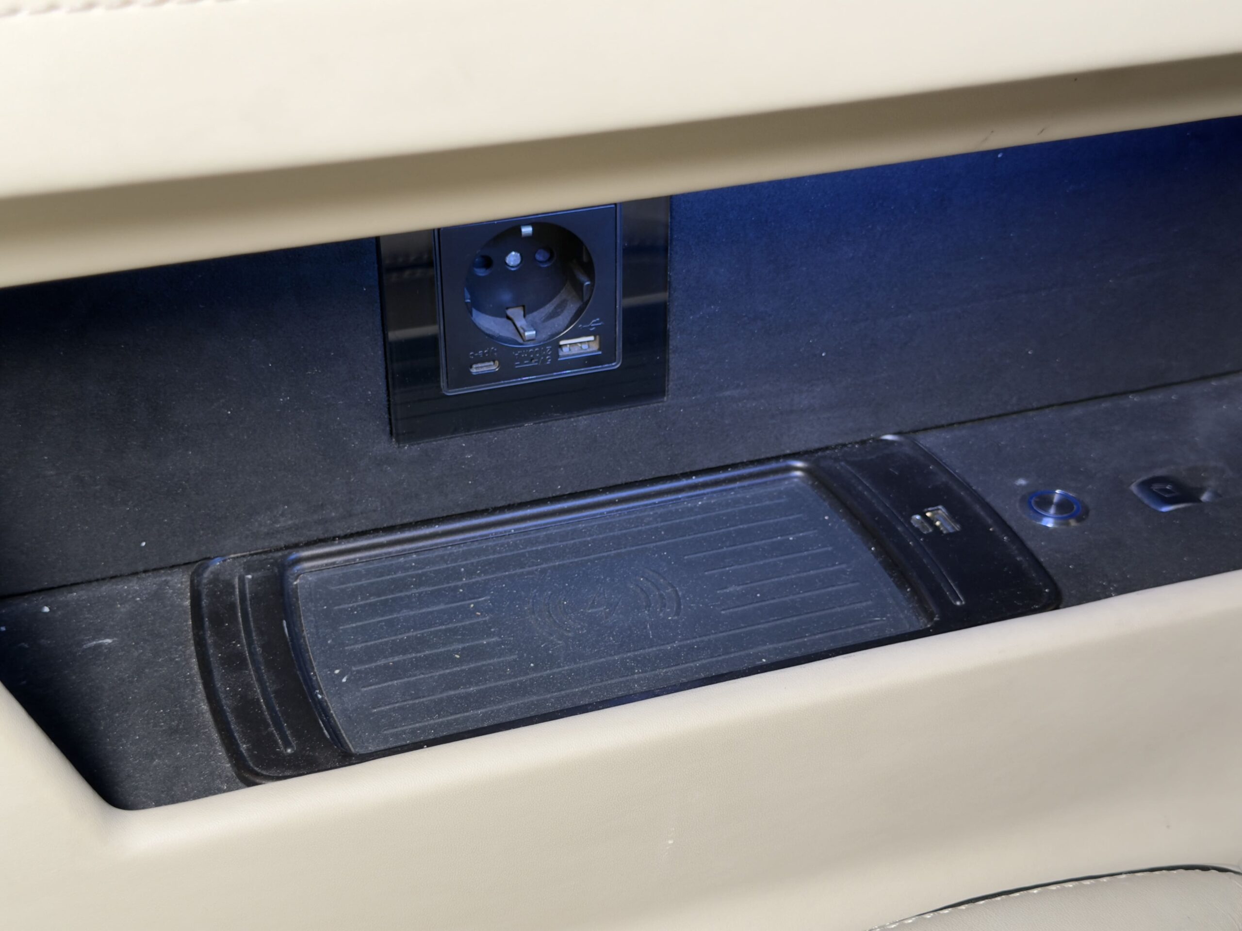 2023 Mercedes-Benz Vito Tourer Select Plus 124 CDI ELWB 4×4