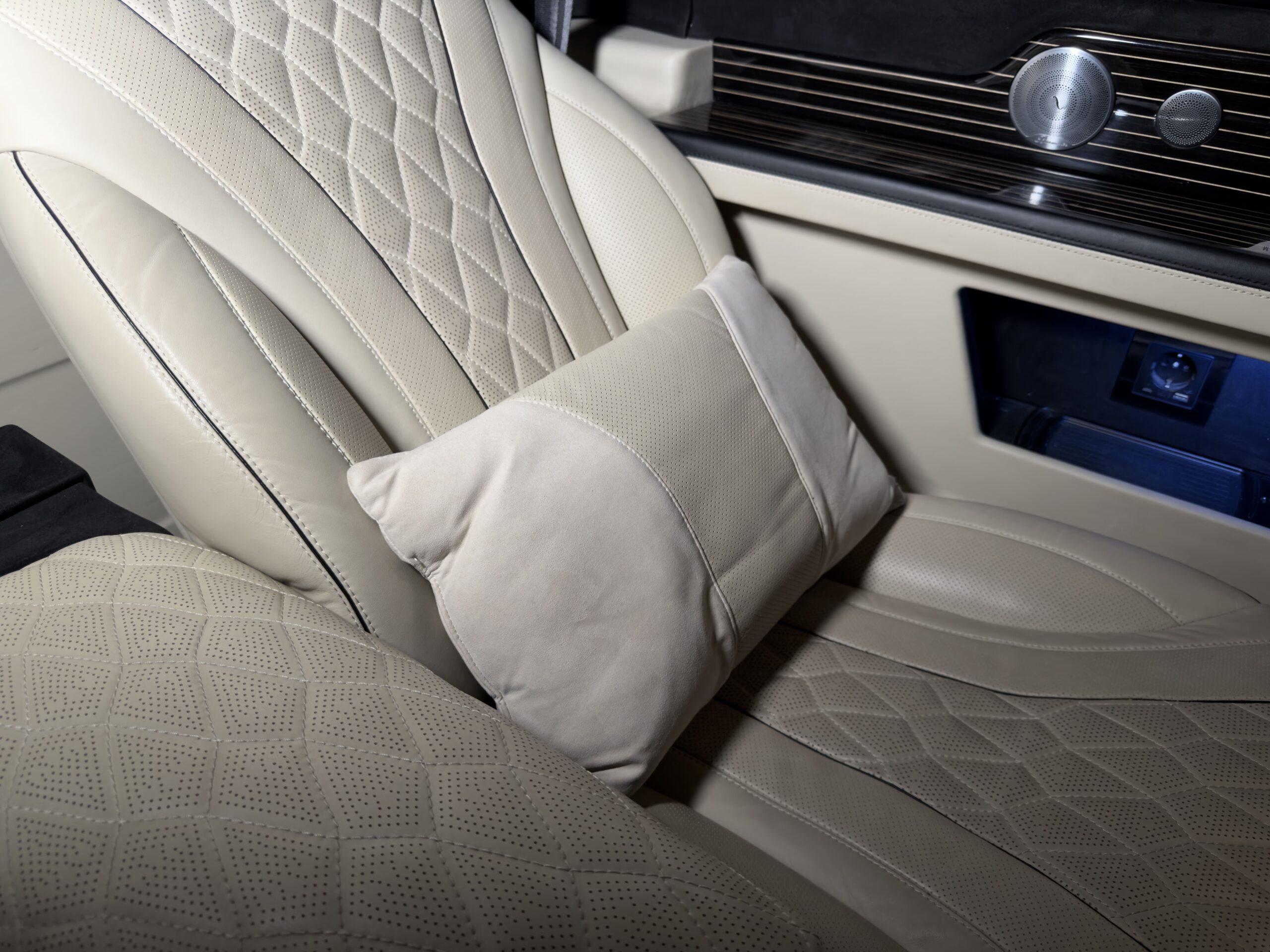 2023 Mercedes-Benz Vito Tourer Select Plus 124 CDI ELWB 4×4