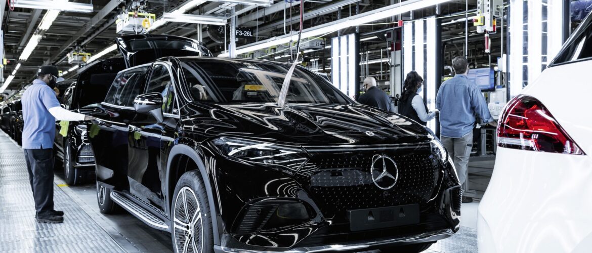 Mercedes-Benz, EQS SUV’nin Üretimine Başladı