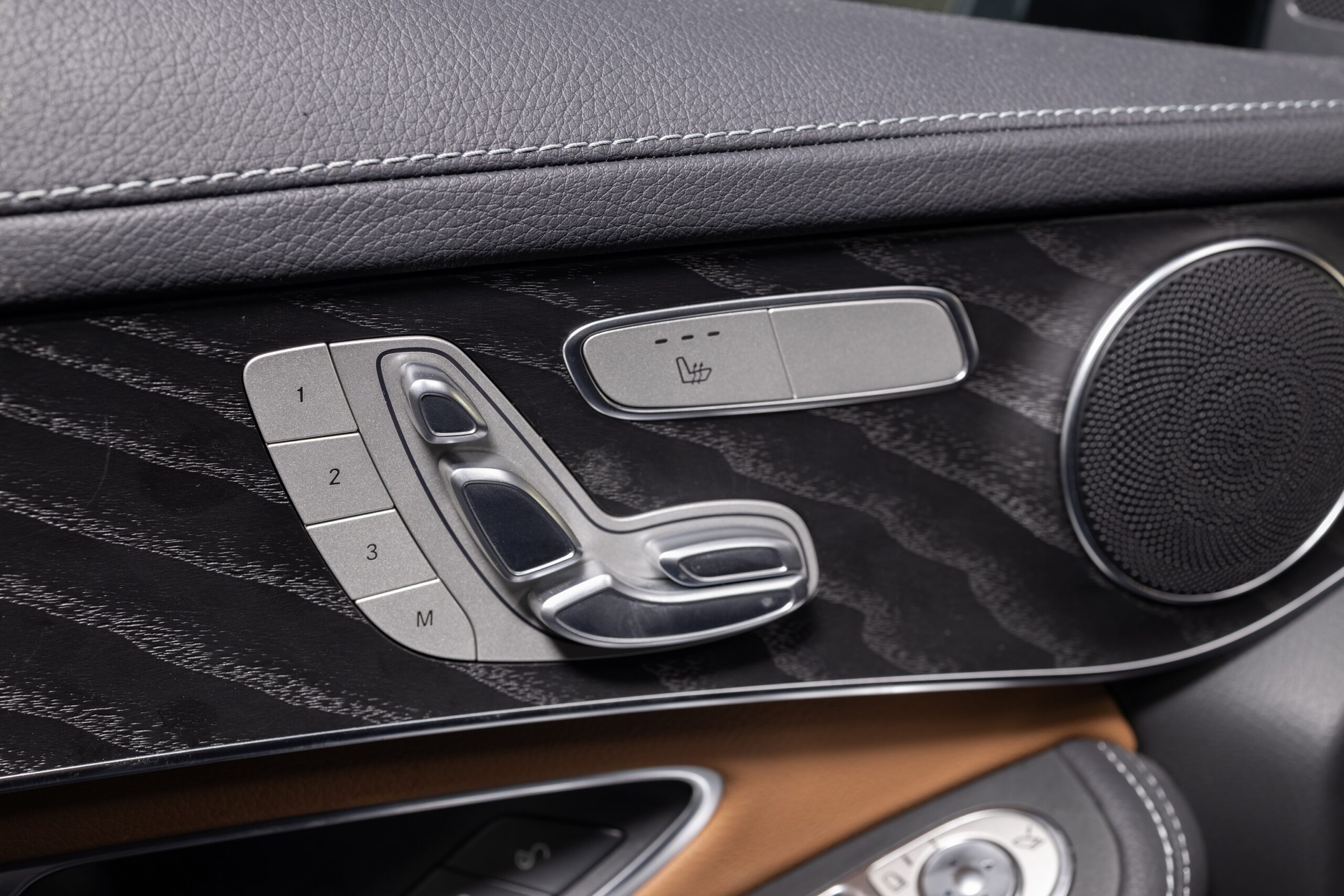 2022 Mercedes-Benz GLC Coupe 300d AMG