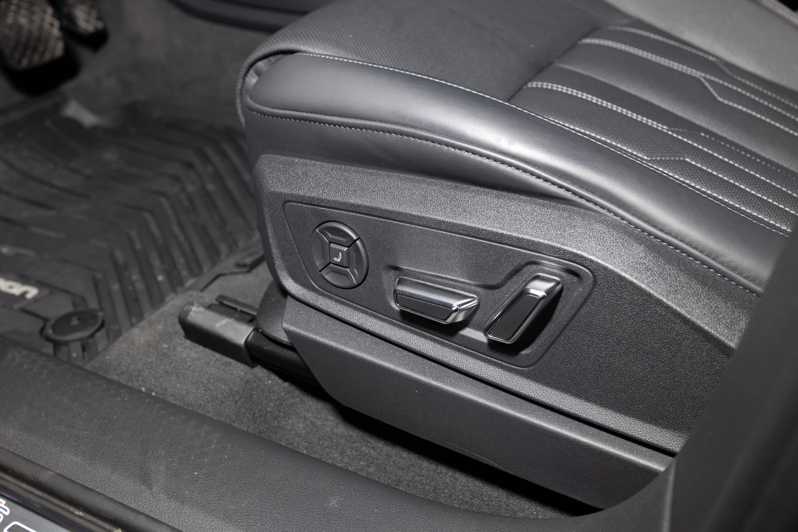 2023 Audi Q8 e-tron 55 Quattro S Line