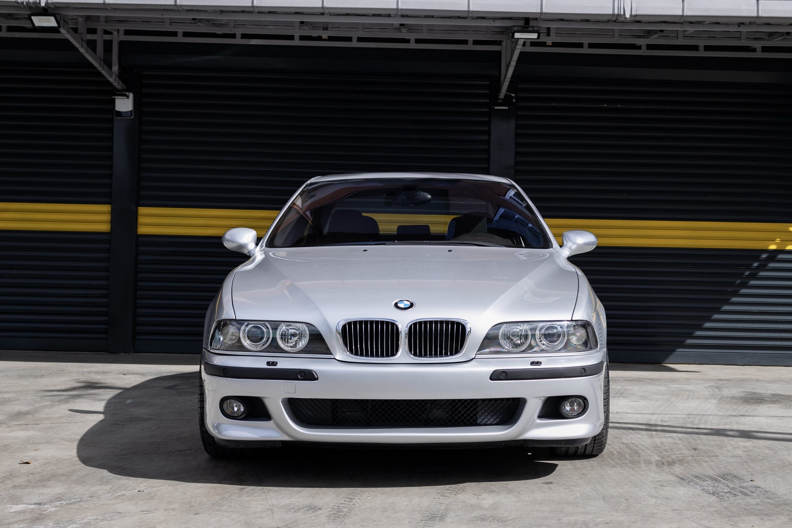 2003 BMW M5