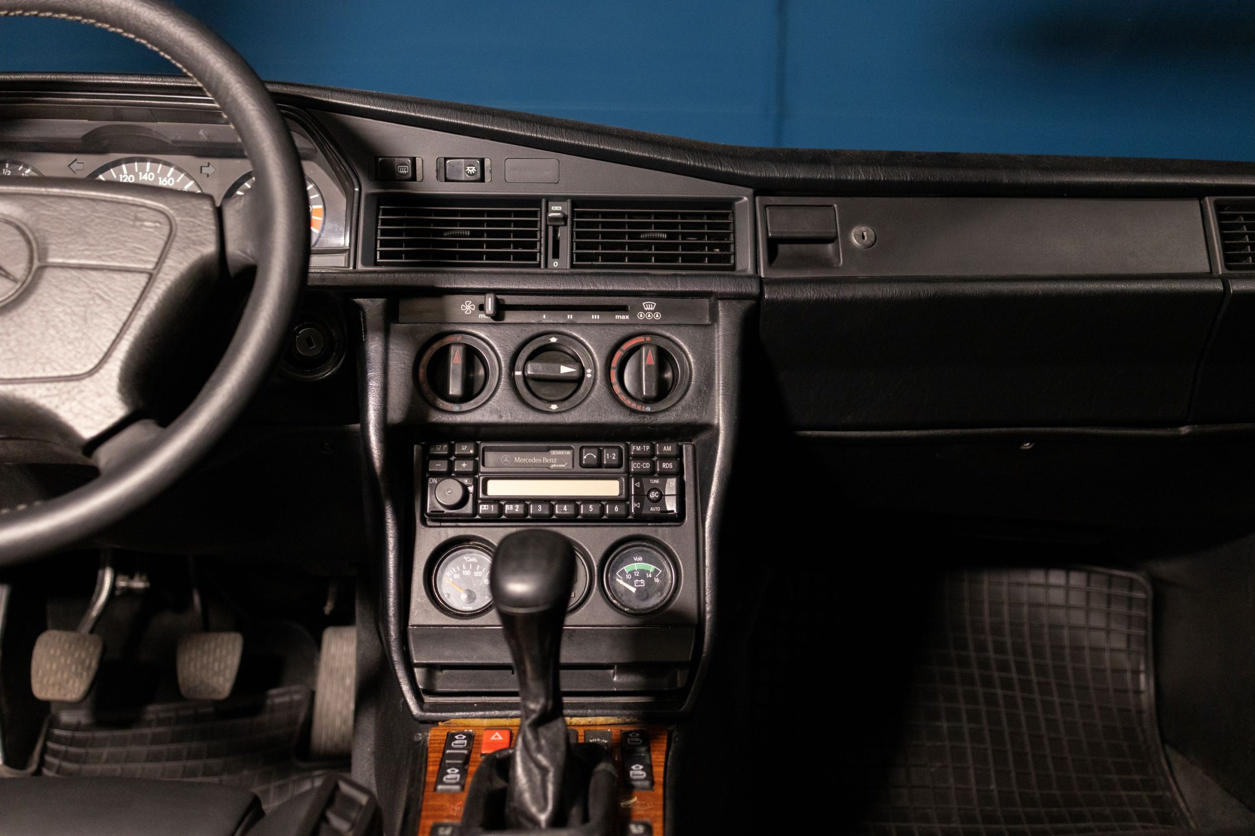 1986 Mercedes-Benz 190 E 2.3 16V