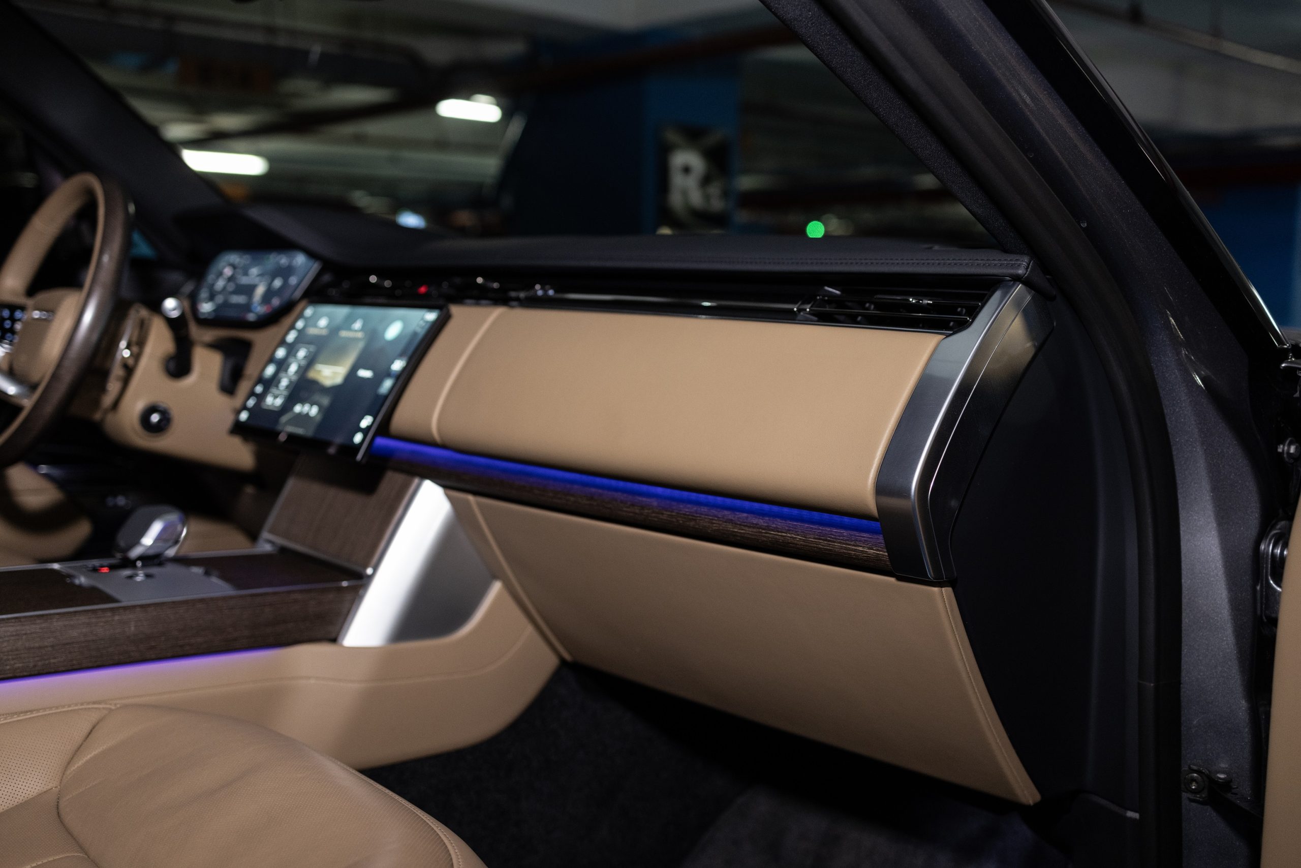 2023 Land Rover Range Rover D350 HSE