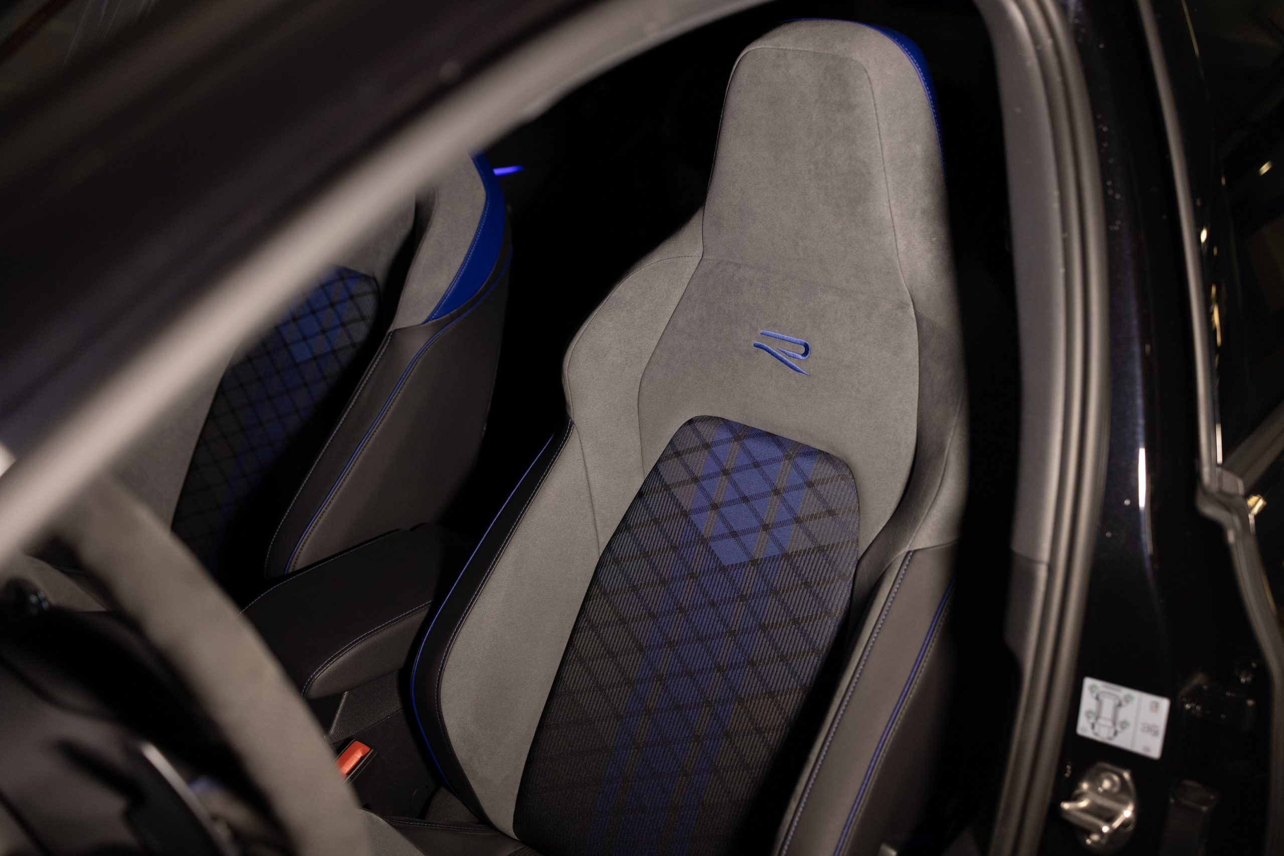 2022 Volkswagen Golf R