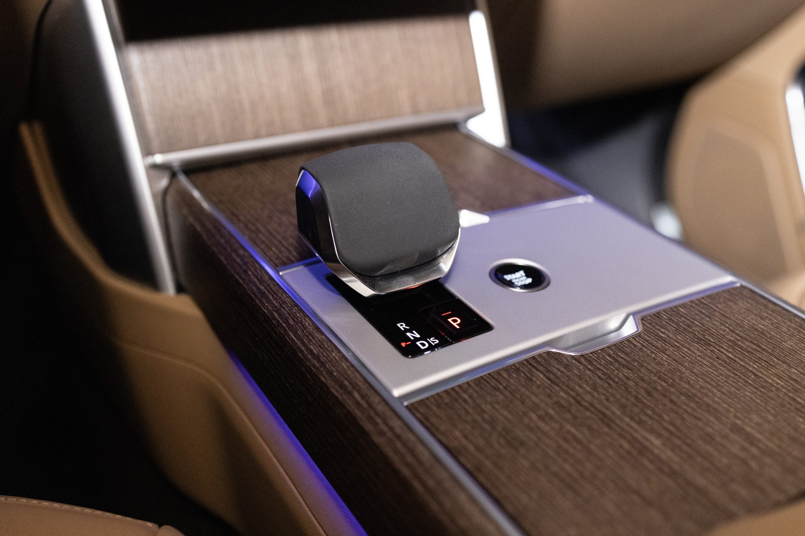 2023 Land Rover Range Rover D350 HSE