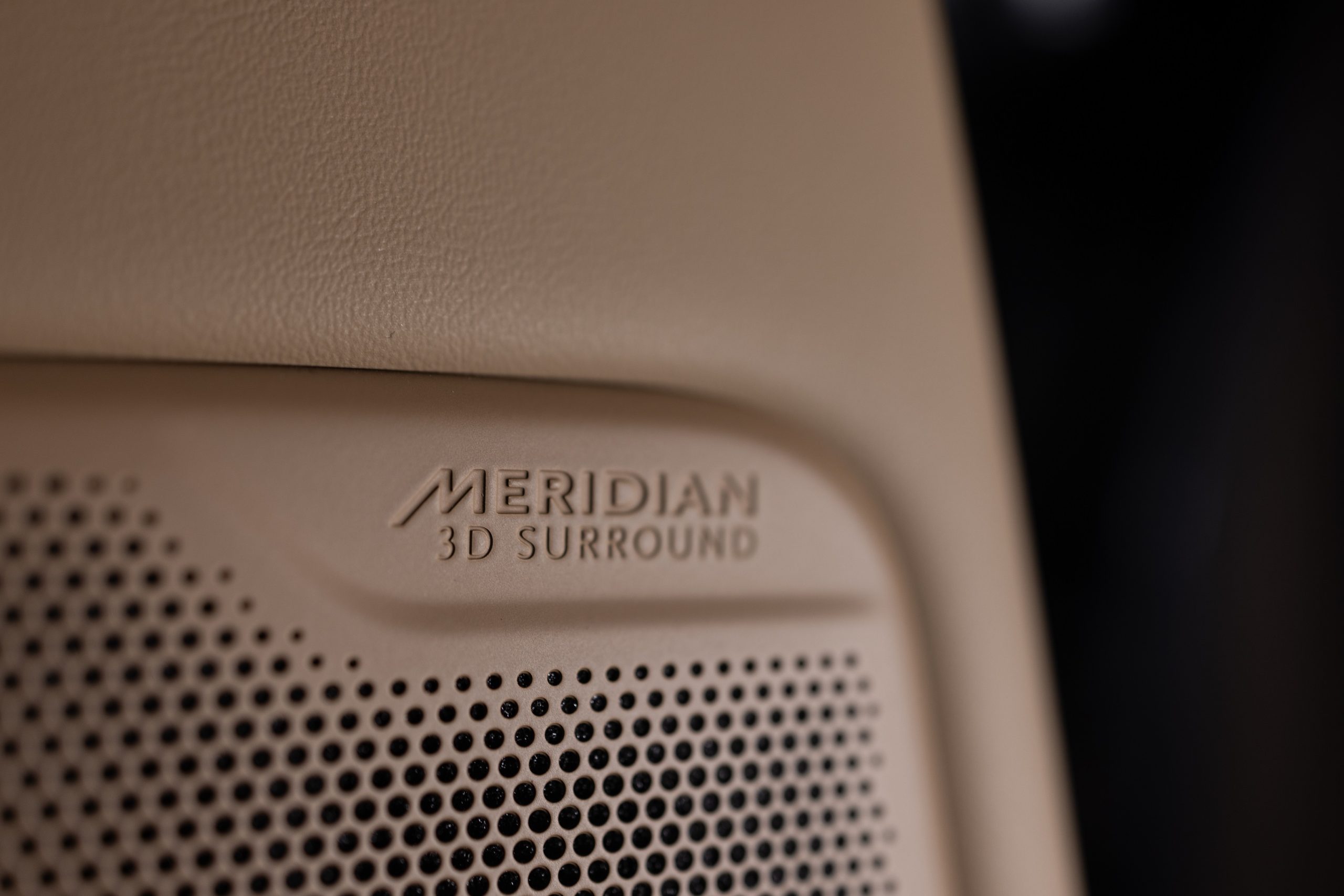 2023 Land Rover Range Rover D350 HSE