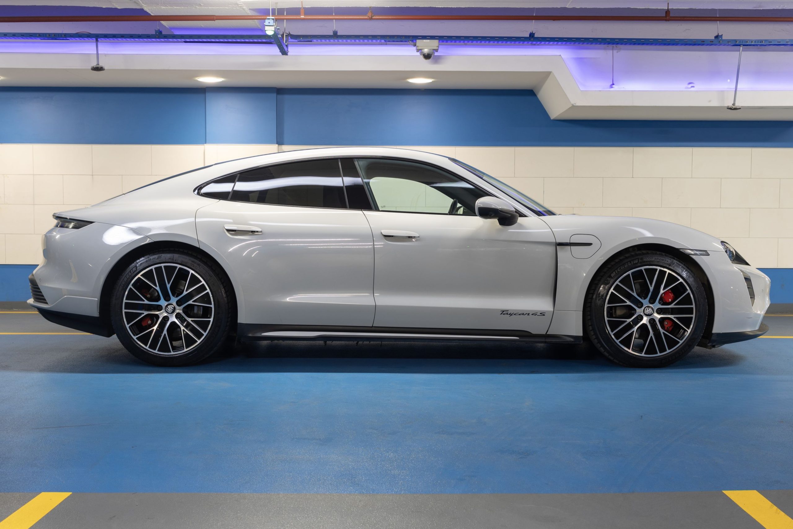 2021 Porsche Taycan 4S Performance Plus