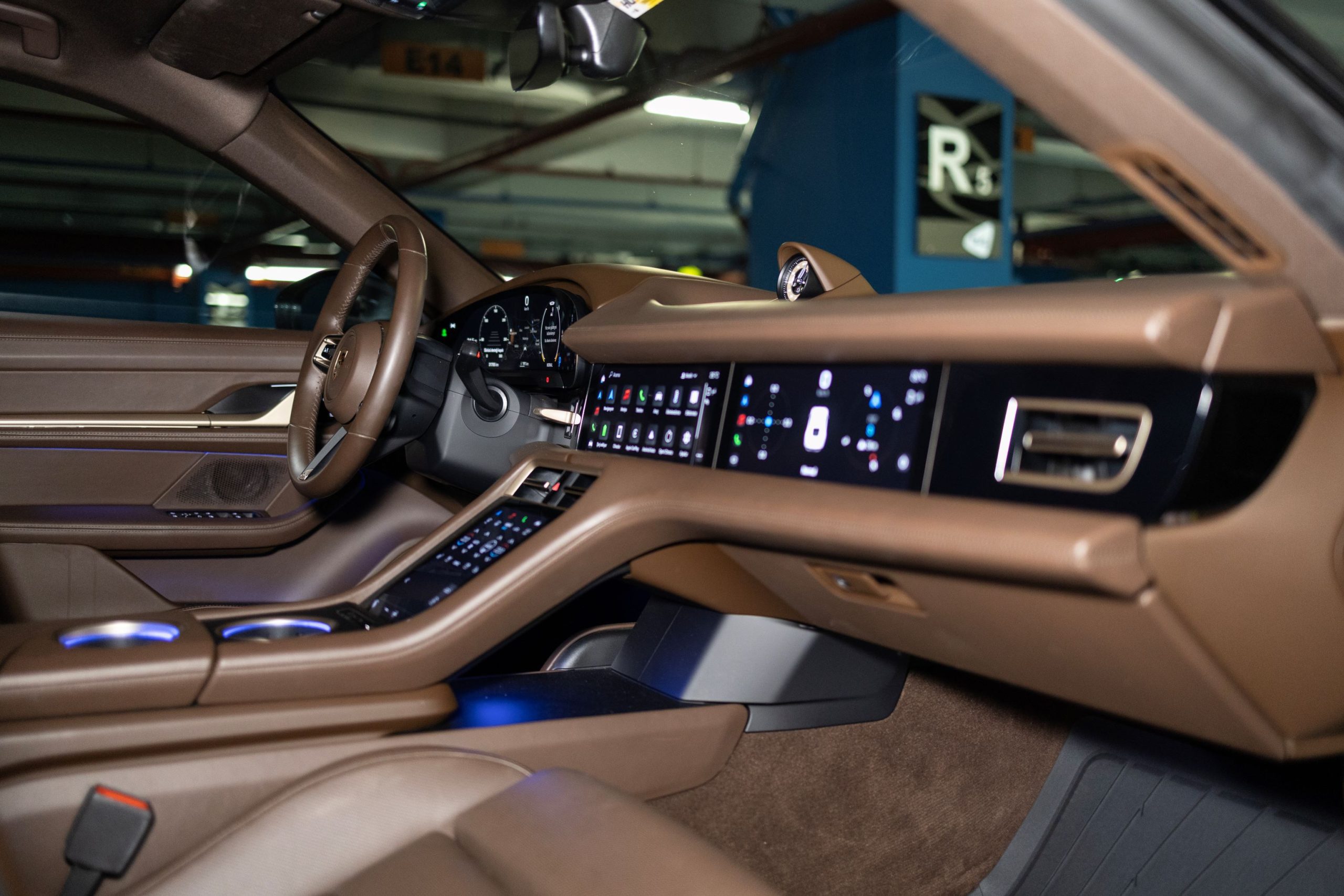 2021 Porsche Taycan 4S Performance Plus