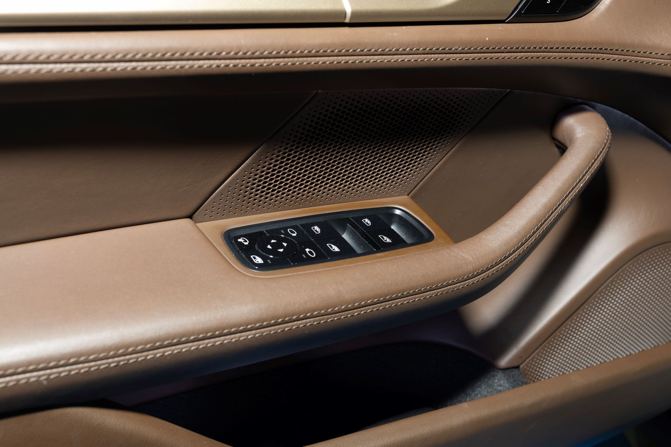 2021 Porsche Taycan 4S Performance Plus