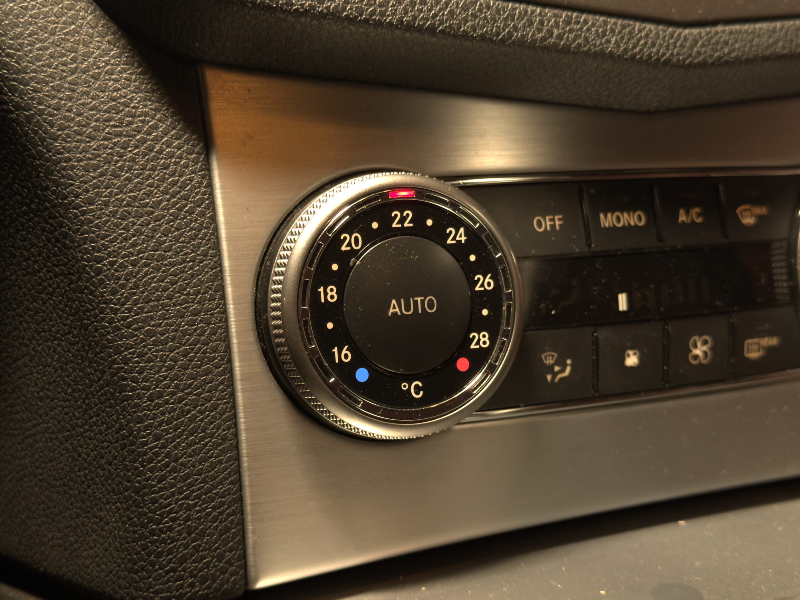 2010 MERCEDES-BENZ C 180 KOMPRESSOR BLUEEFFICIENCY AMG