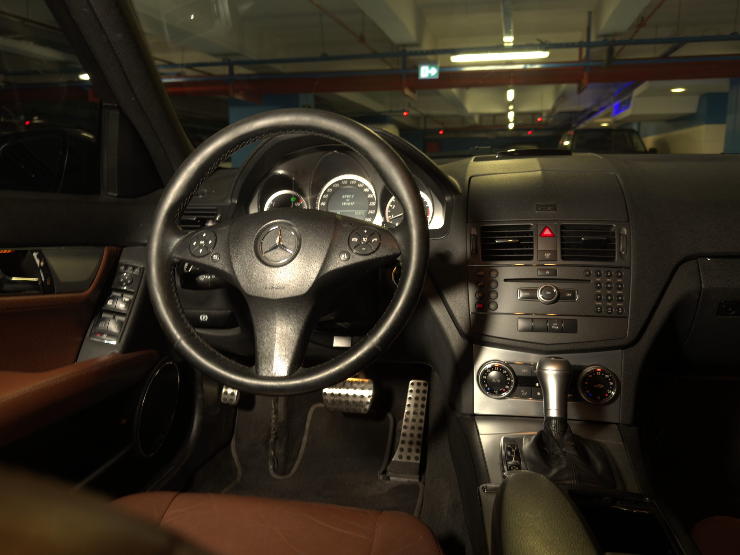 2010 MERCEDES-BENZ C 180 KOMPRESSOR BLUEEFFICIENCY AMG