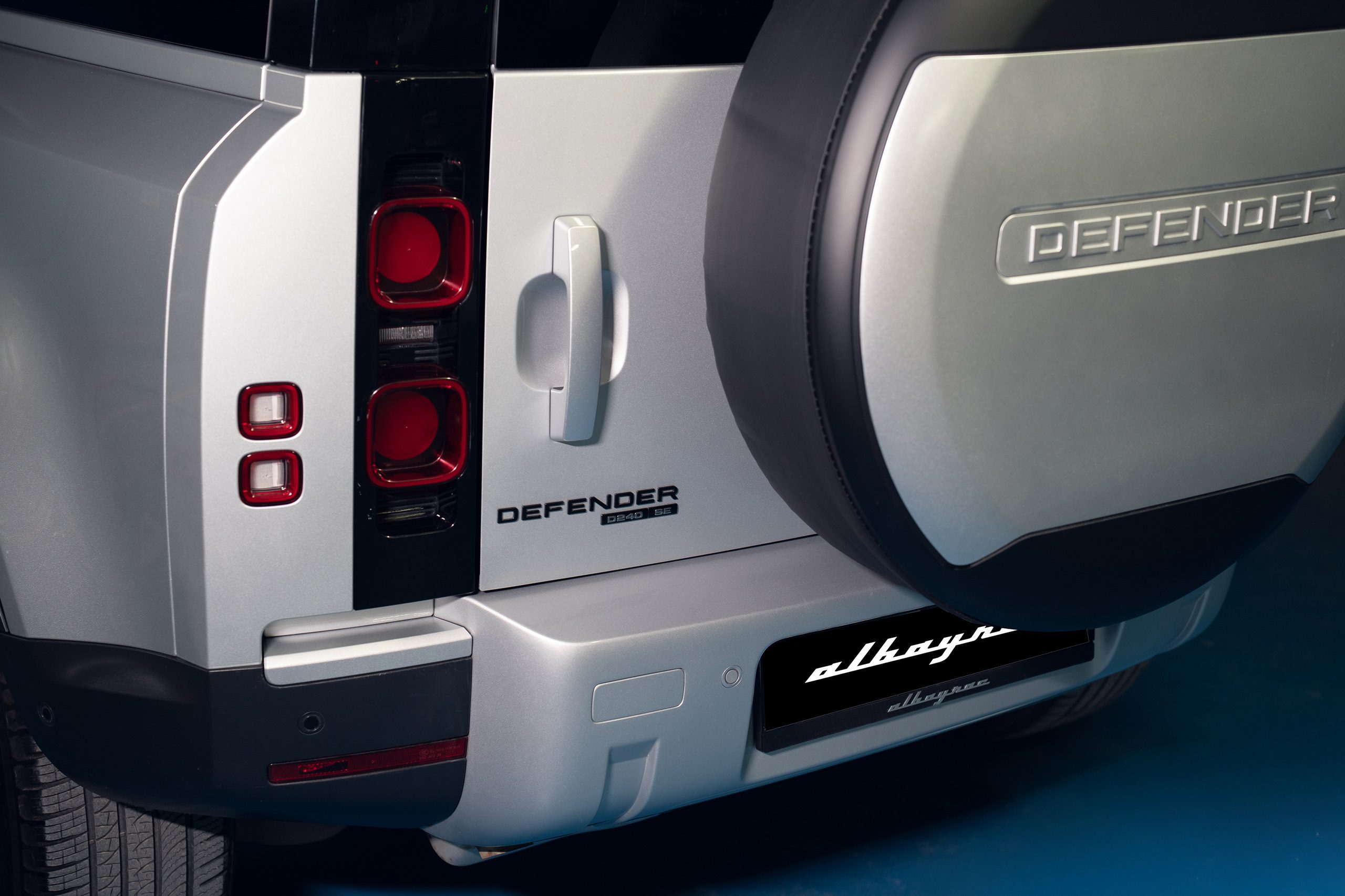 2020 Land Rover Defender D240 SE