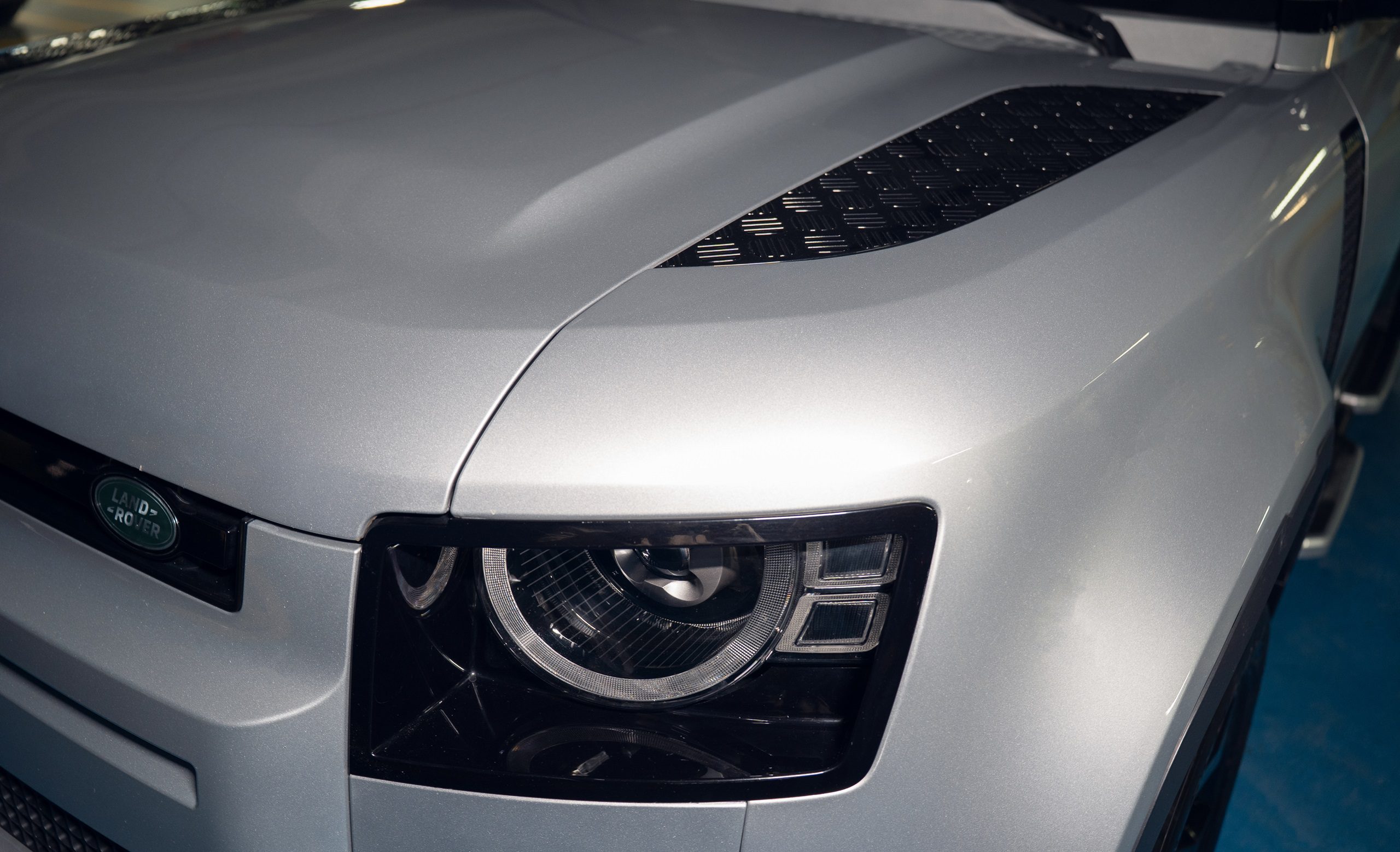 2020 Land Rover Defender D240 SE