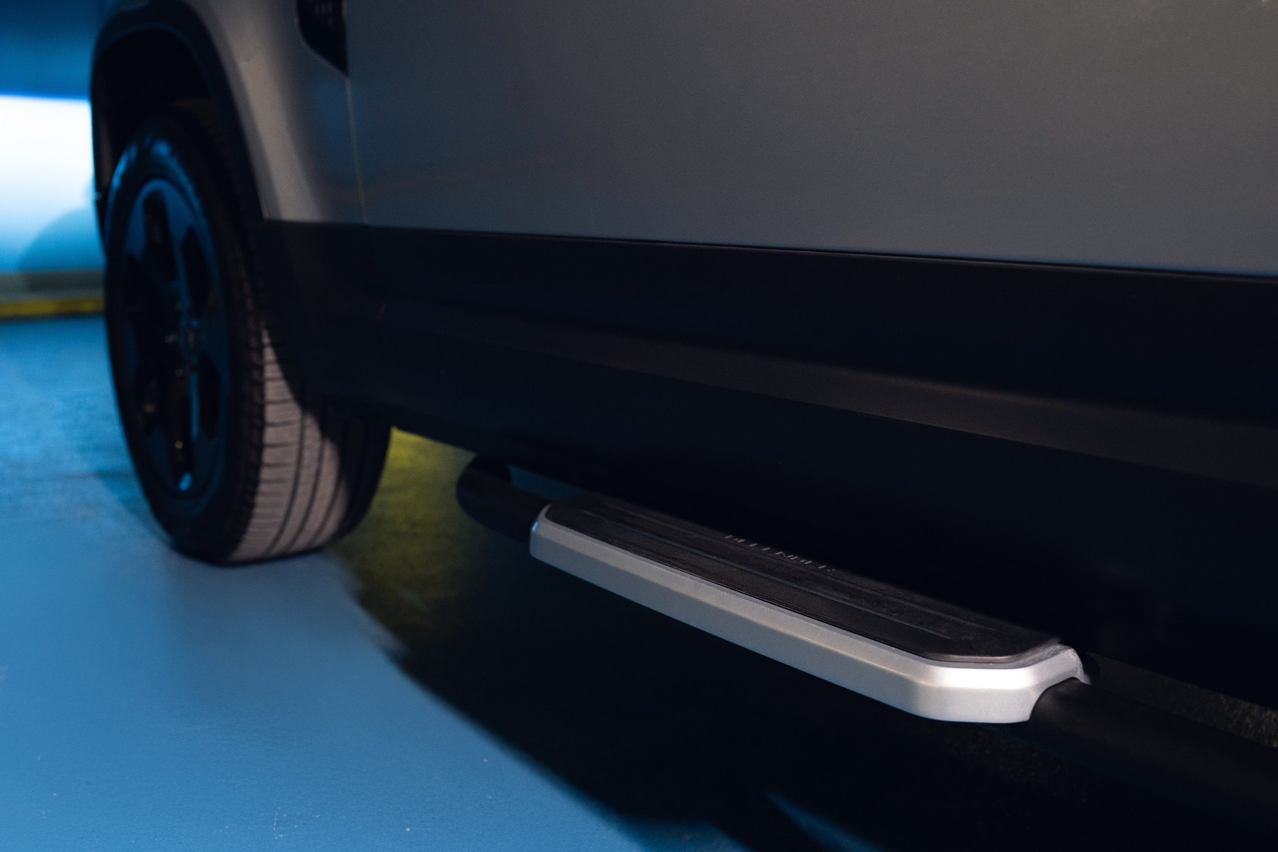 2020 Land Rover Defender D240 SE