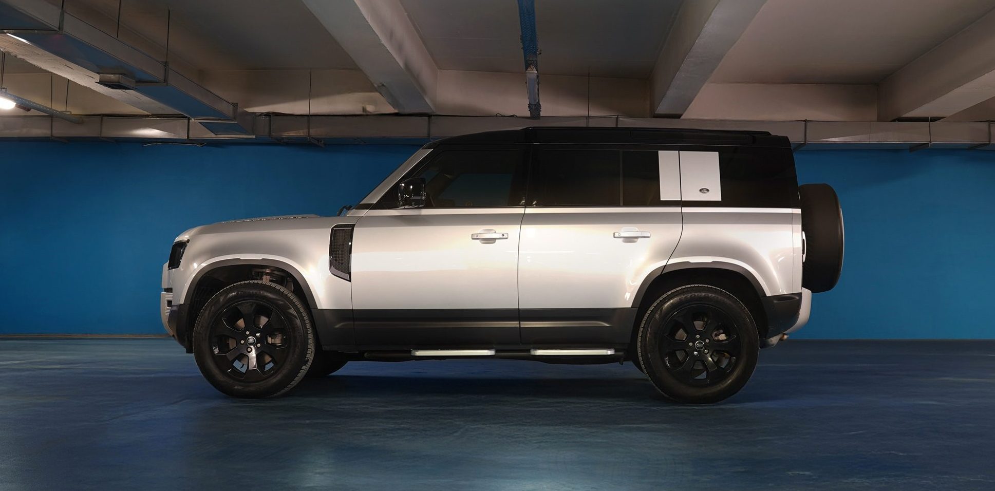 2020 Land Rover Defender D240 SE