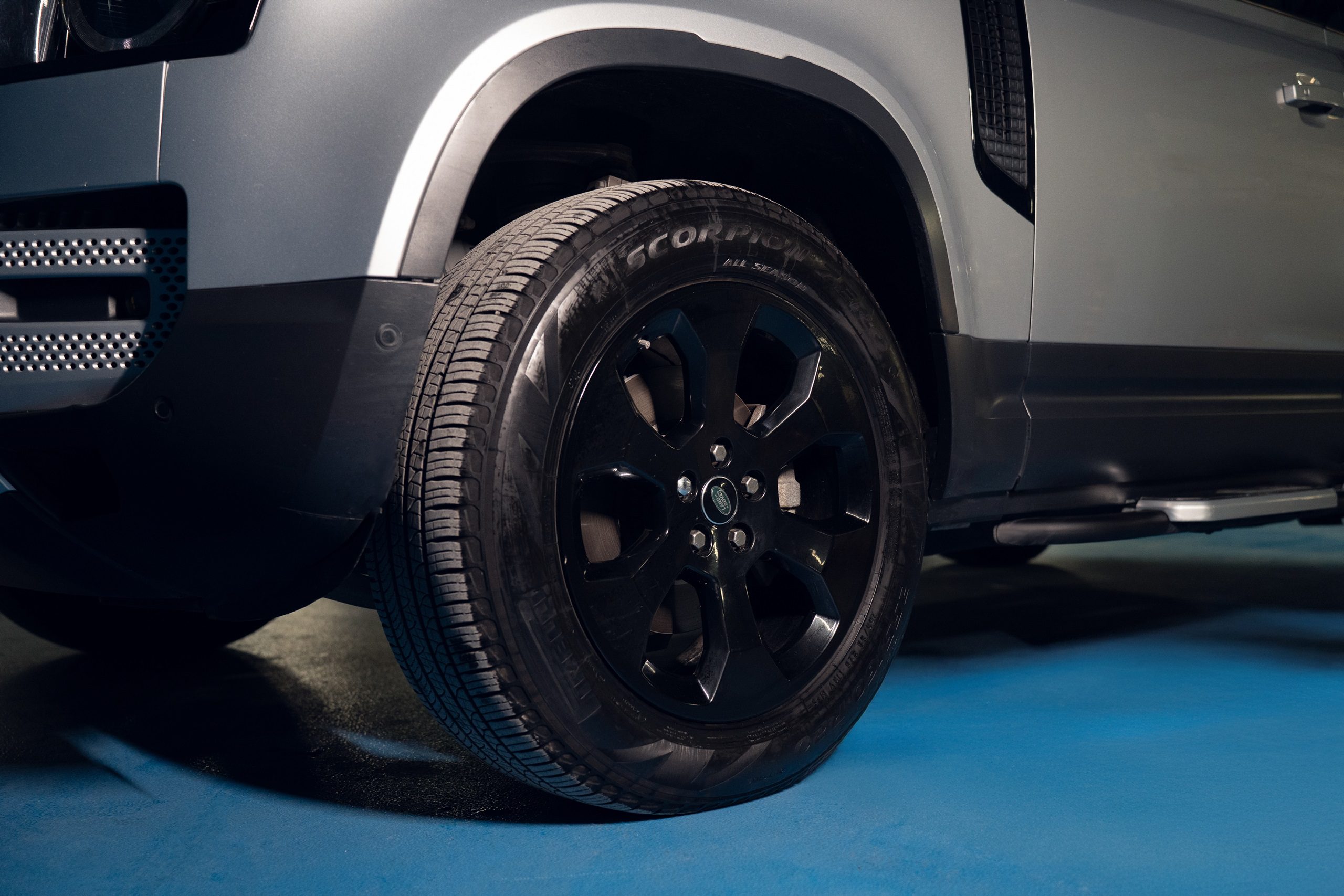 2020 Land Rover Defender D240 SE