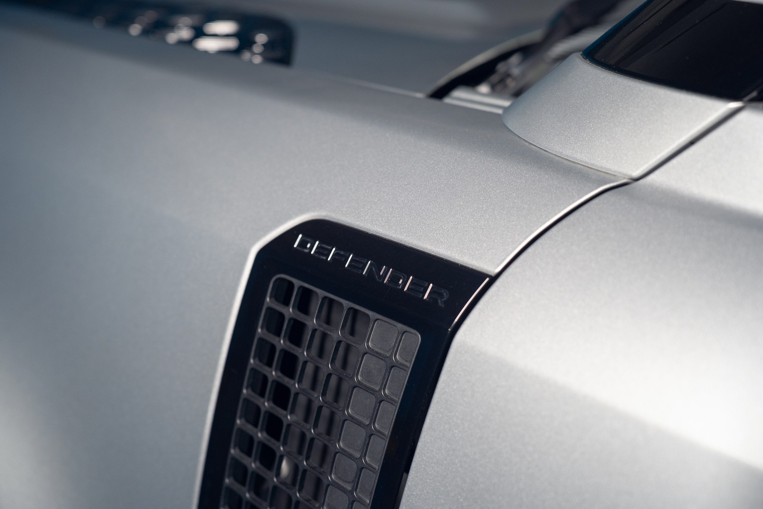 2020 Land Rover Defender D240 SE