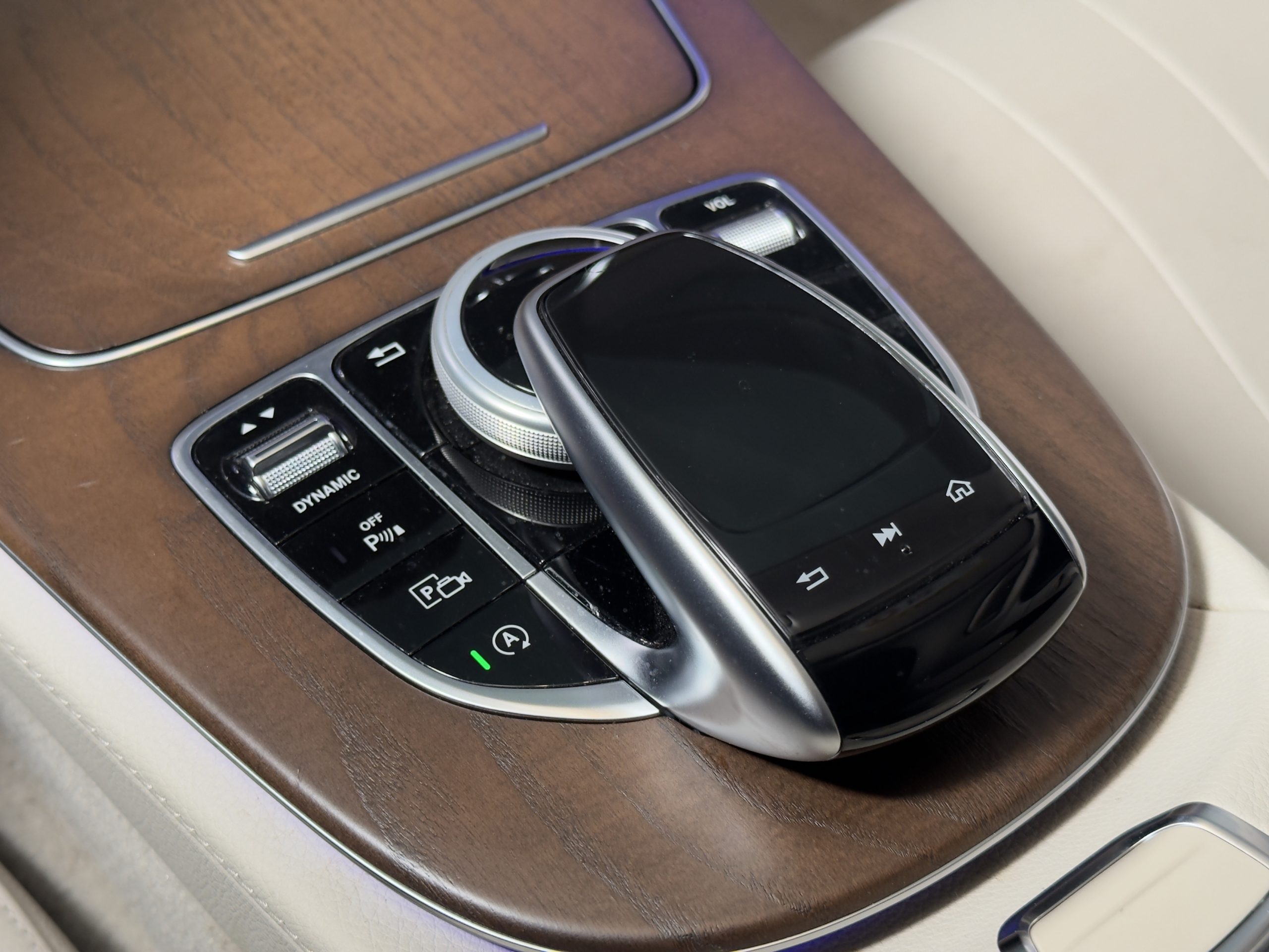 2018 Mercedes-Benz E180