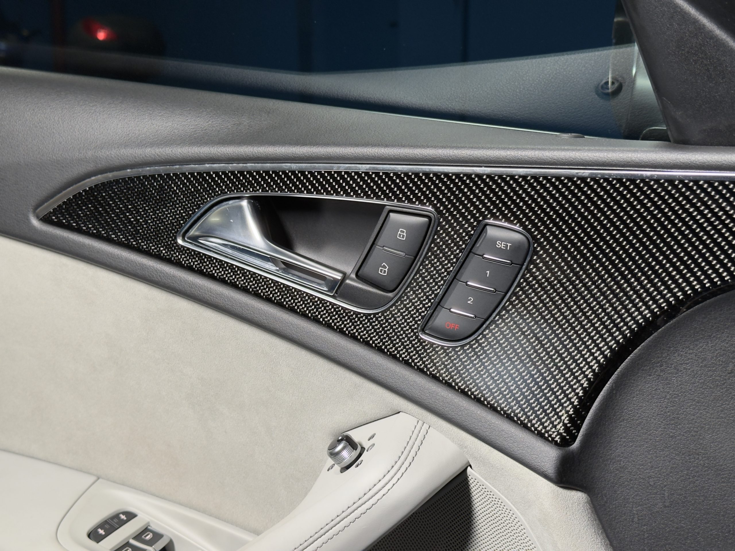 2016 AUDI RS6 Avant Performance