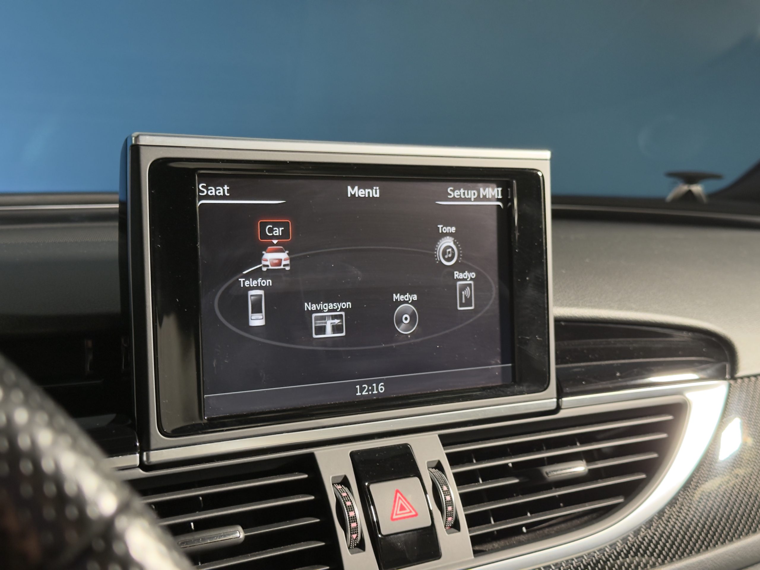 2016 AUDI RS6 Avant Performance