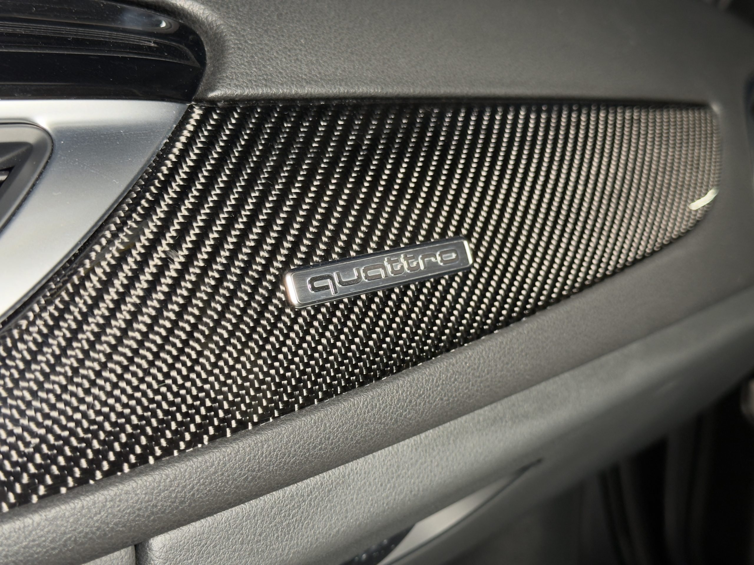 2016 AUDI RS6 Avant Performance