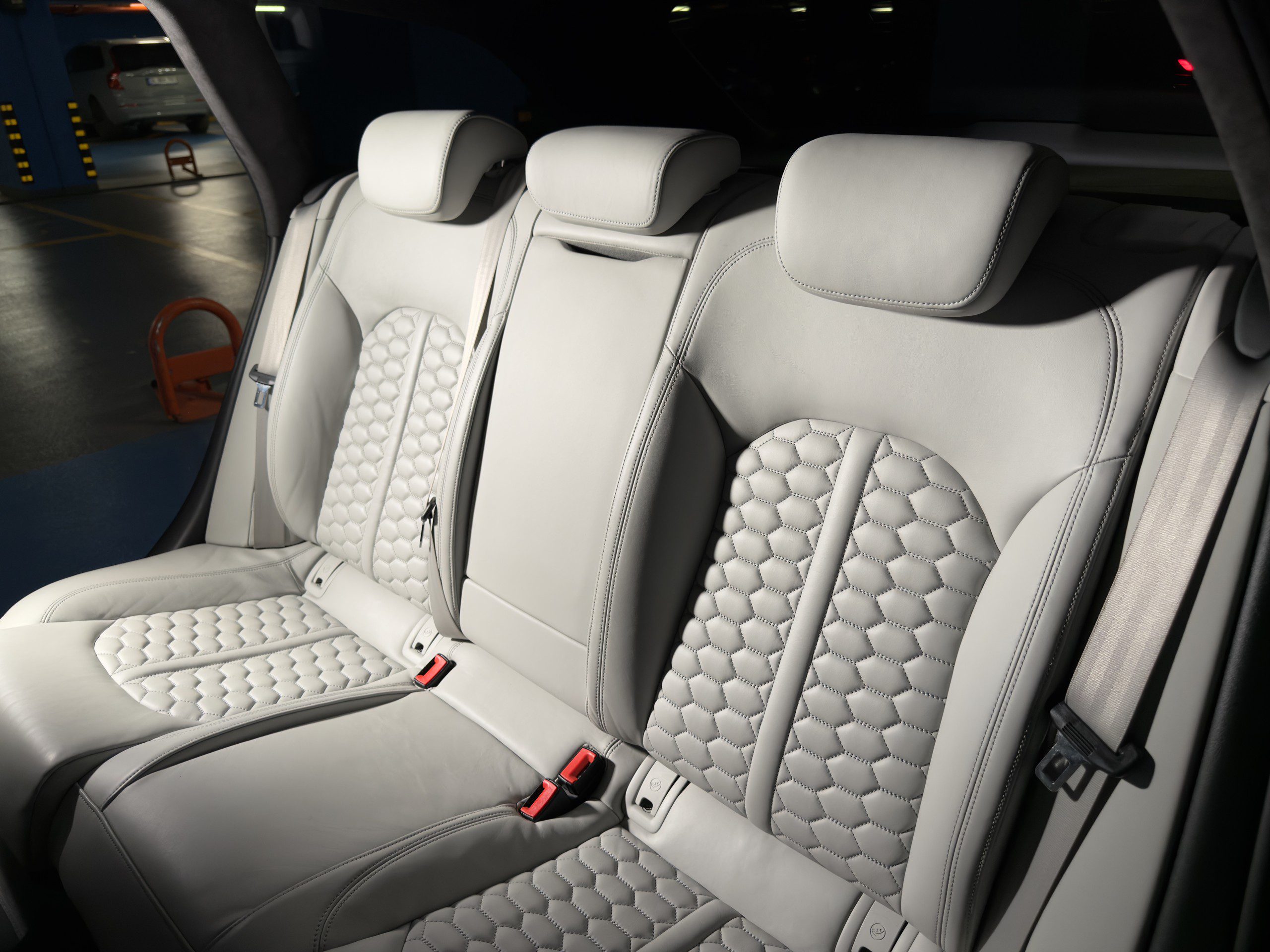 2016 AUDI RS6 Avant Performance