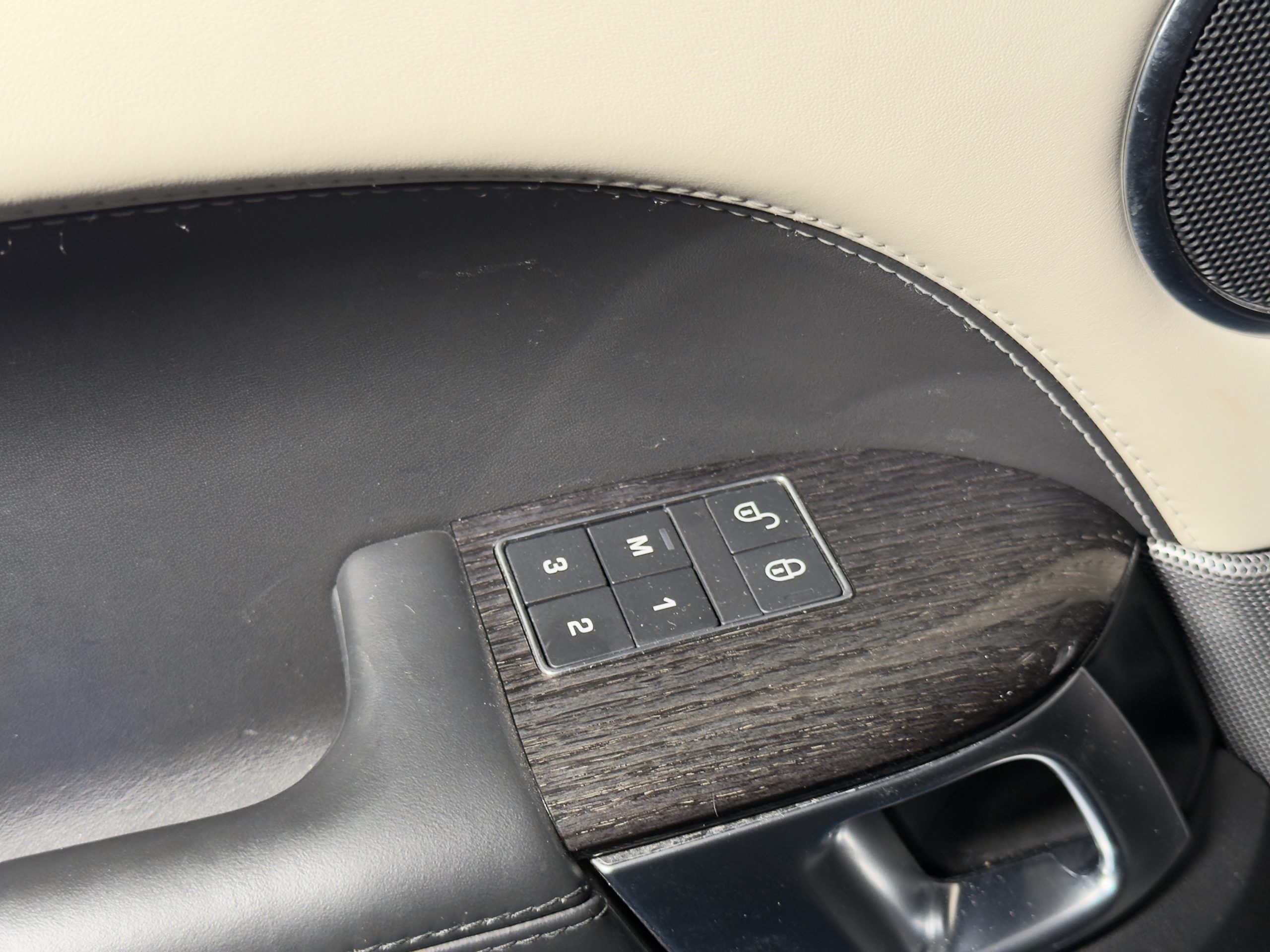 2020 Land Rover Range Rover Sport P400e HSE Dynamic