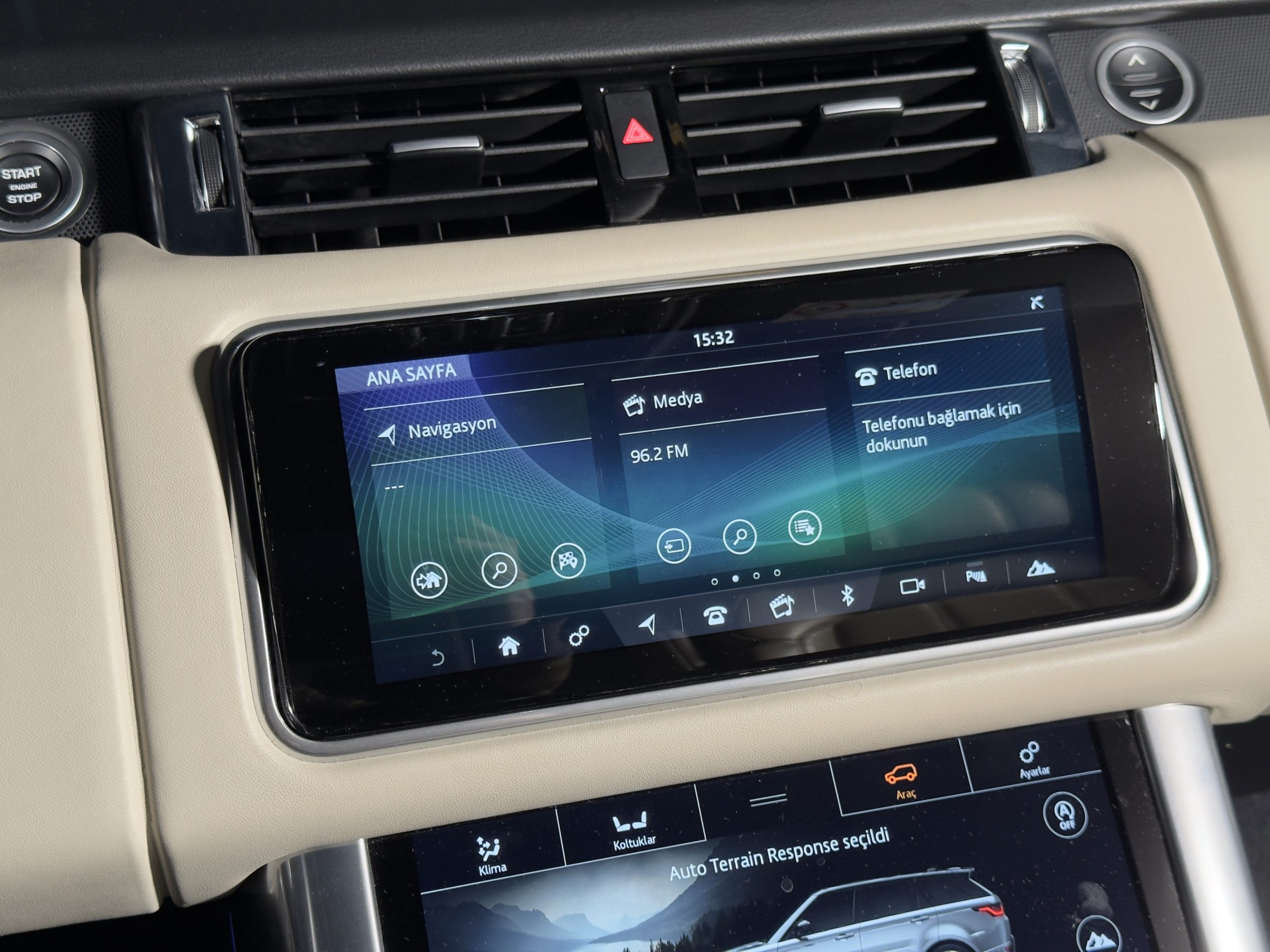 2020 Land Rover Range Rover Sport P400e HSE Dynamic