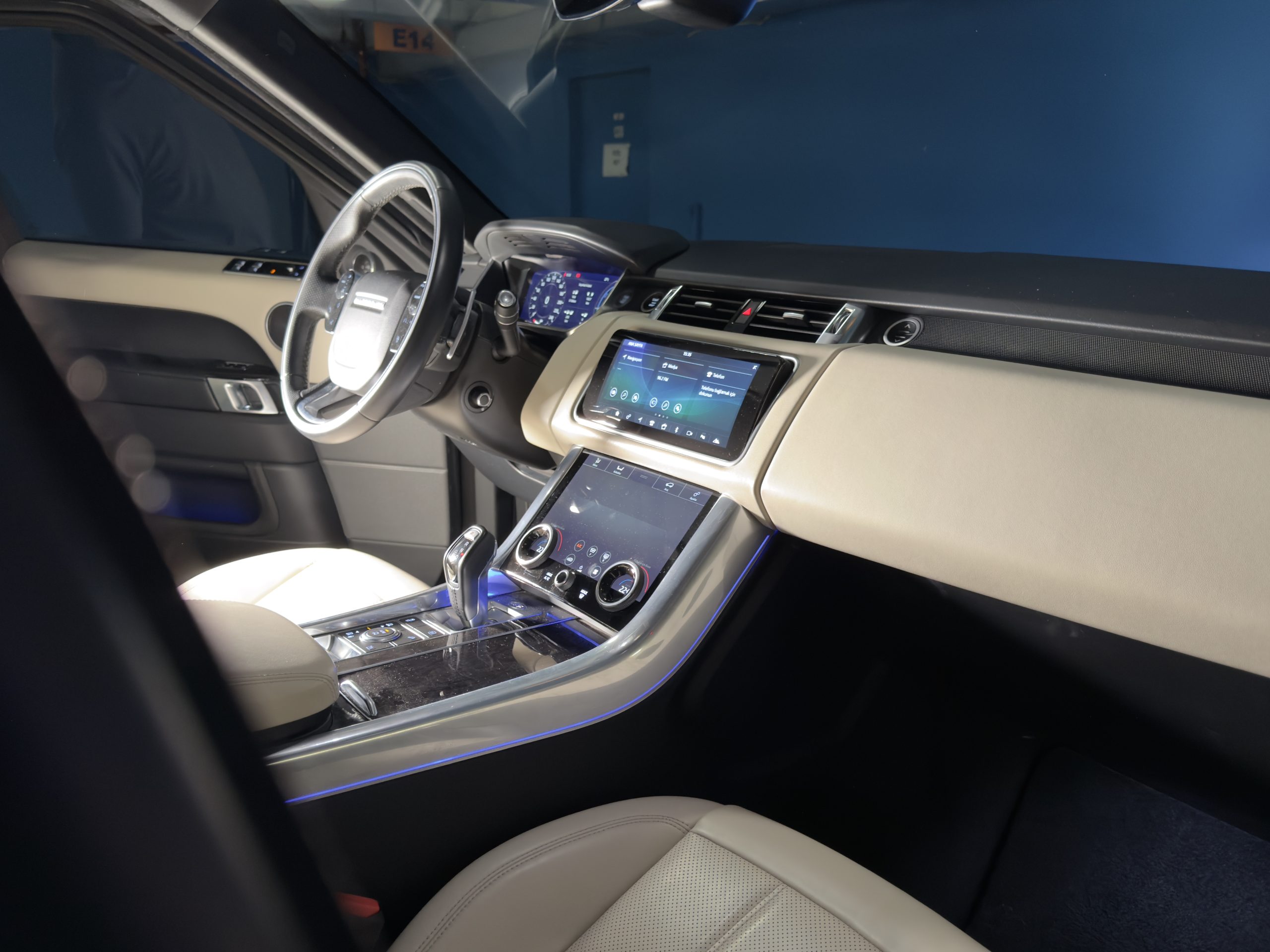 2020 Land Rover Range Rover Sport P400e HSE Dynamic