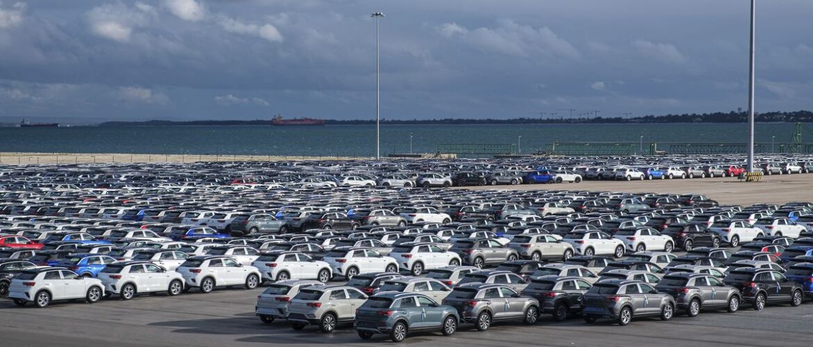 ABD ve Avrupa Birliği, Otomobil İthalatında %15 Gümrük Vergisi Üzerinde Anlaştı