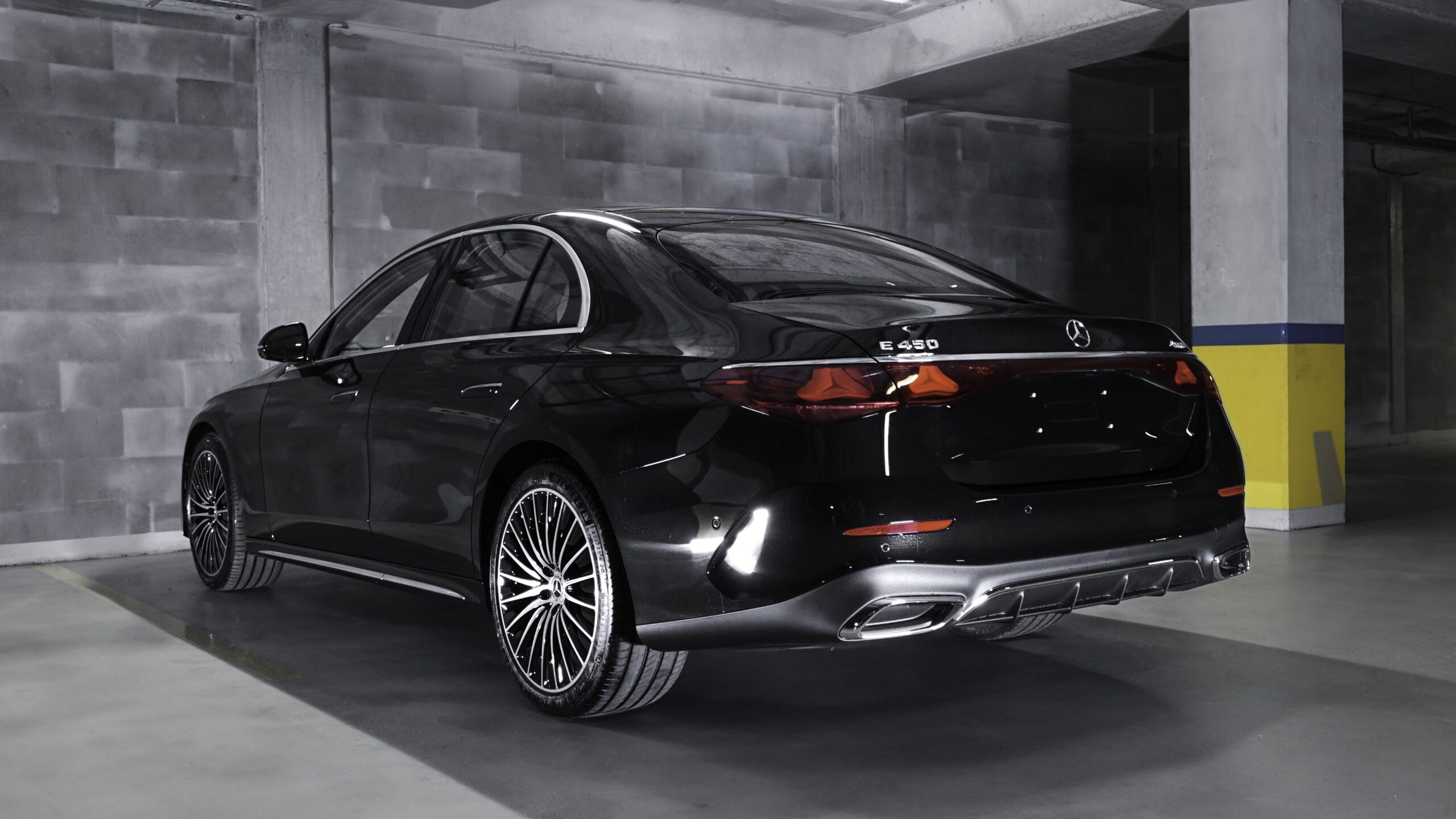 2025 Mercedes-Benz E450 4Matic AMG