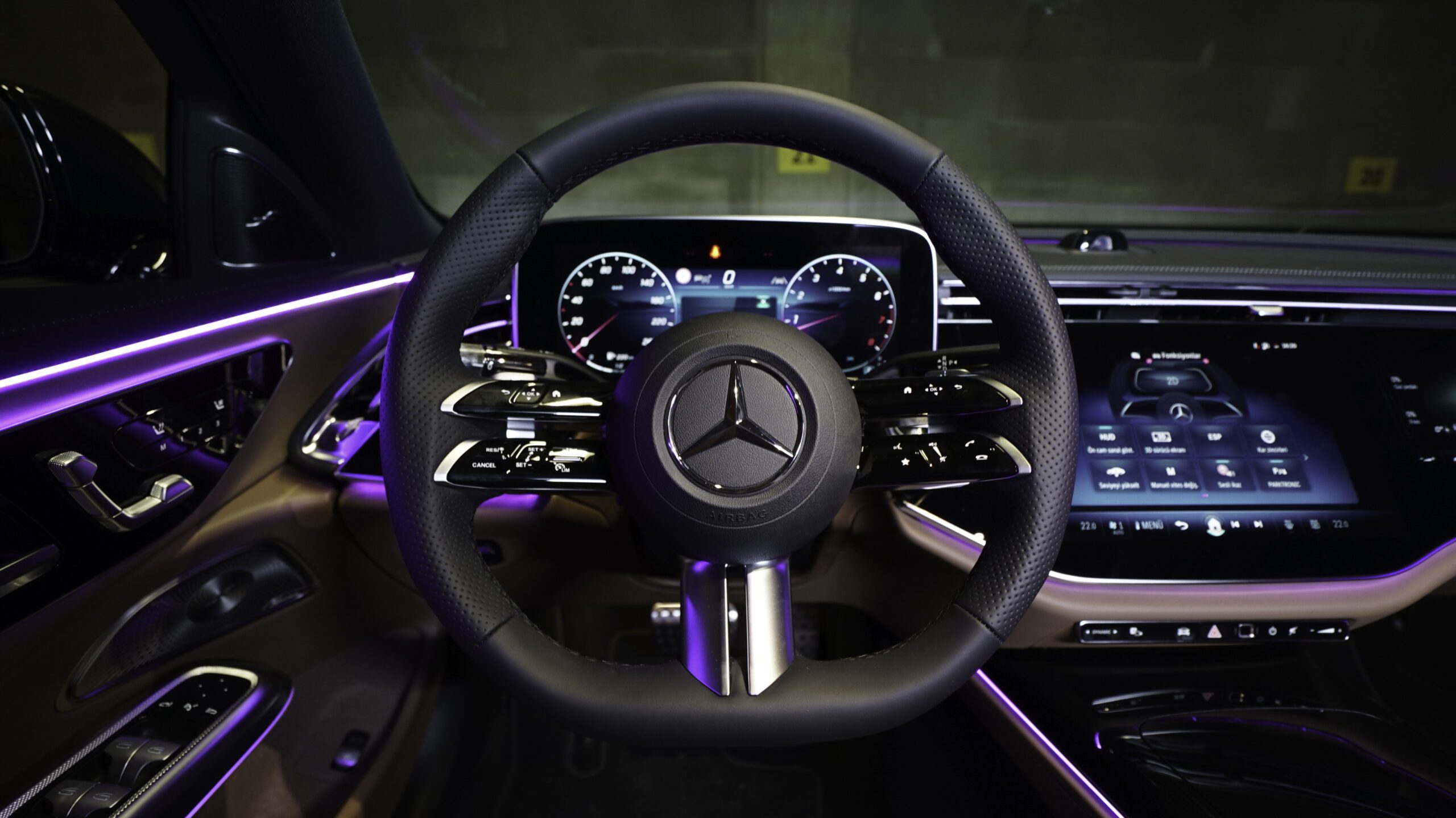 2025 Mercedes-Benz E450 4Matic AMG