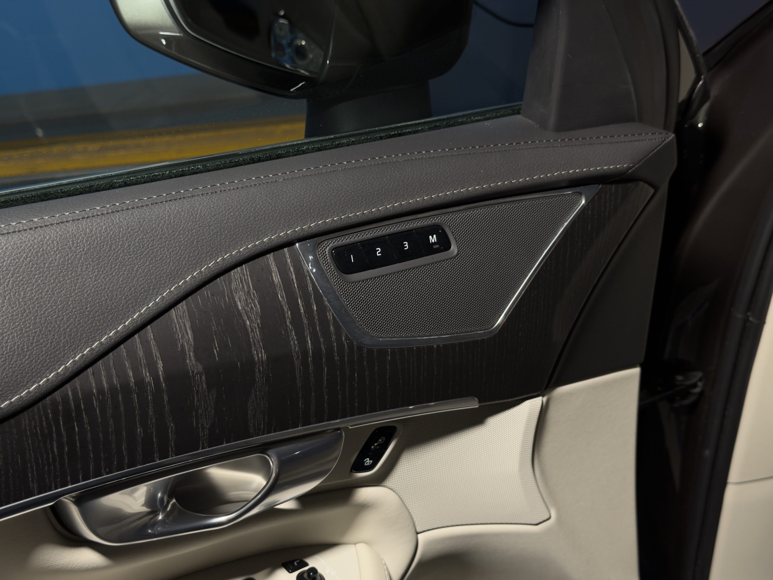 2019 Volvo XC90 B5 Inscription