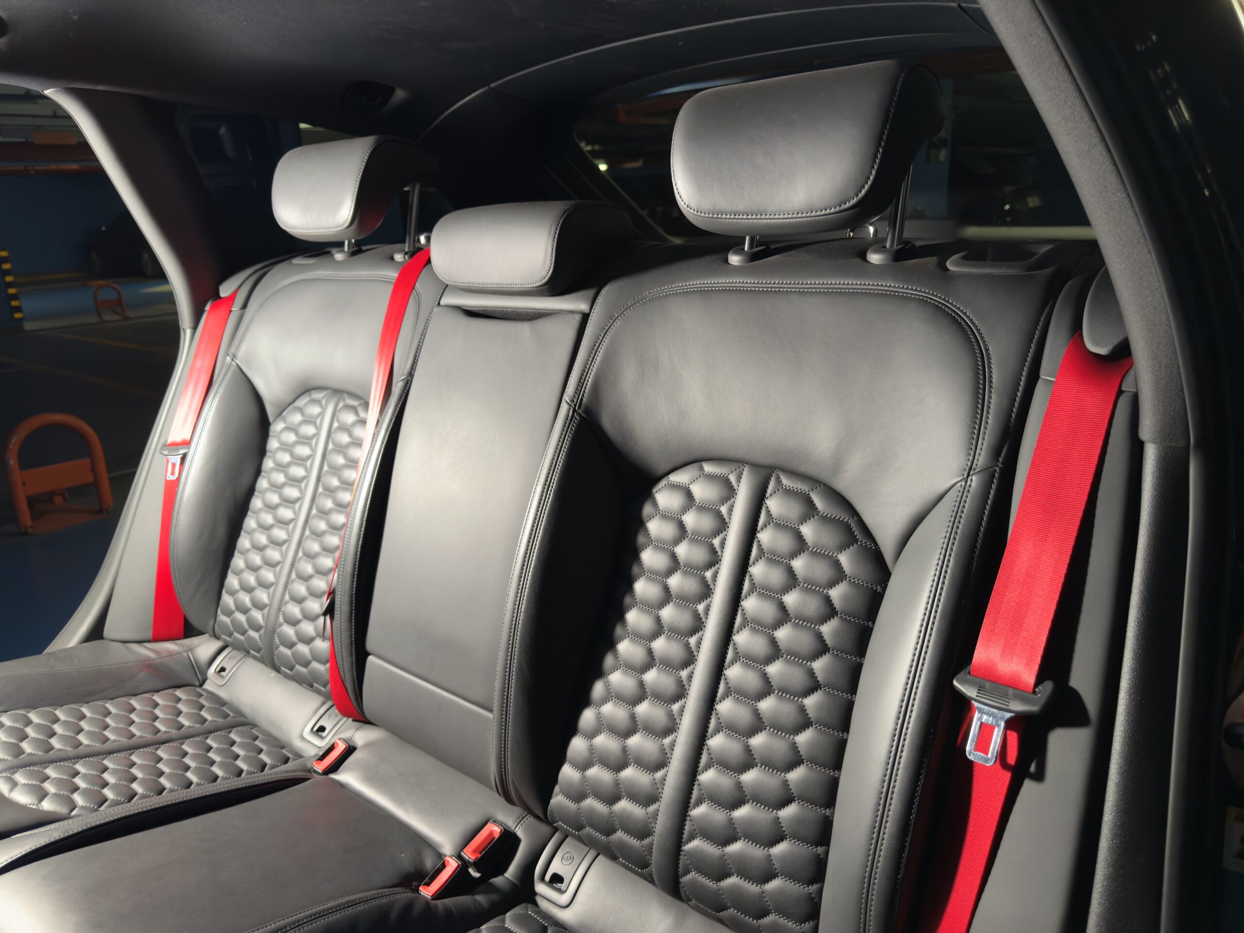 2017 AUDI RS6 Avant Performance