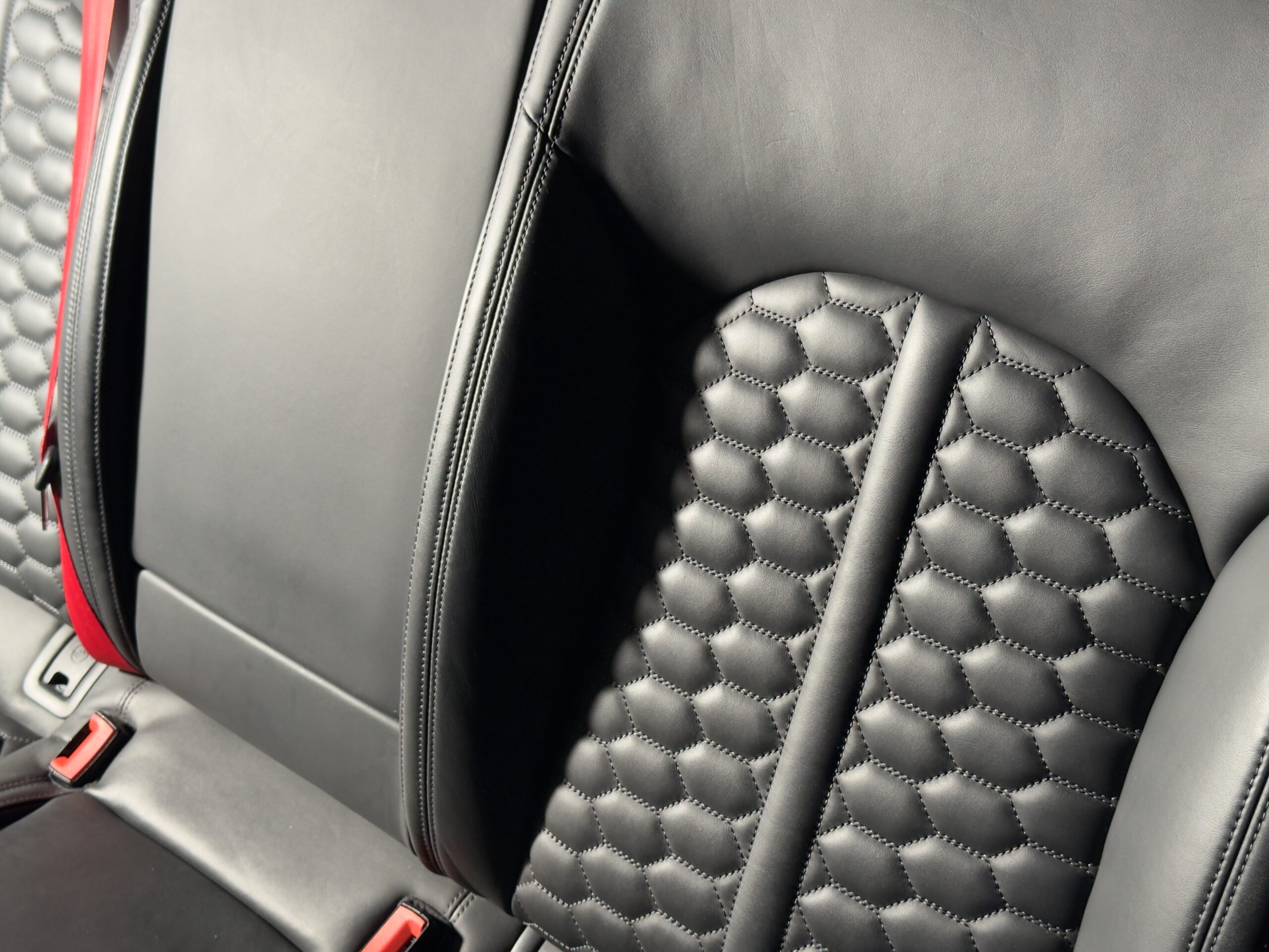 2017 AUDI RS6 Avant Performance