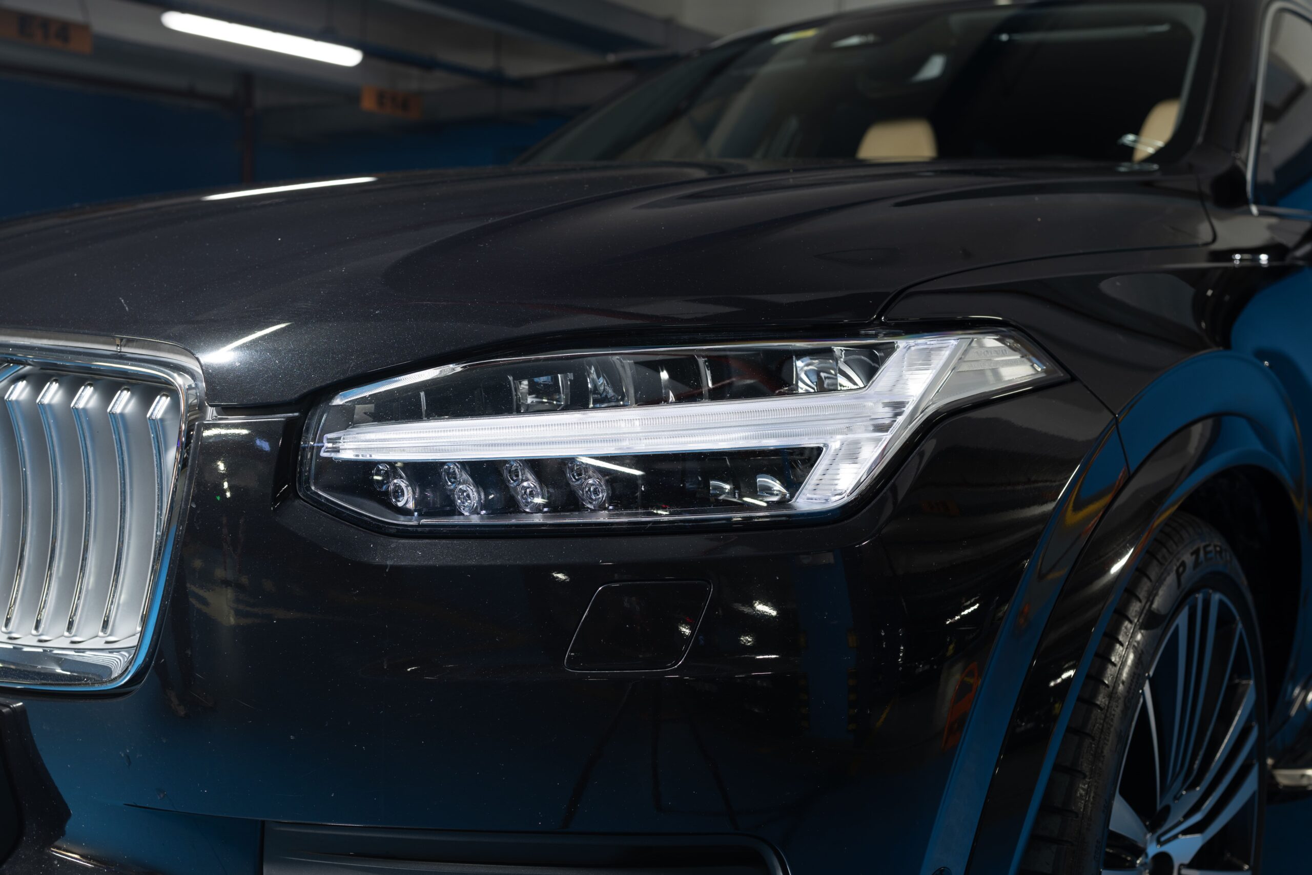 2023 Volvo XC90 B5 AWD Plus Bright