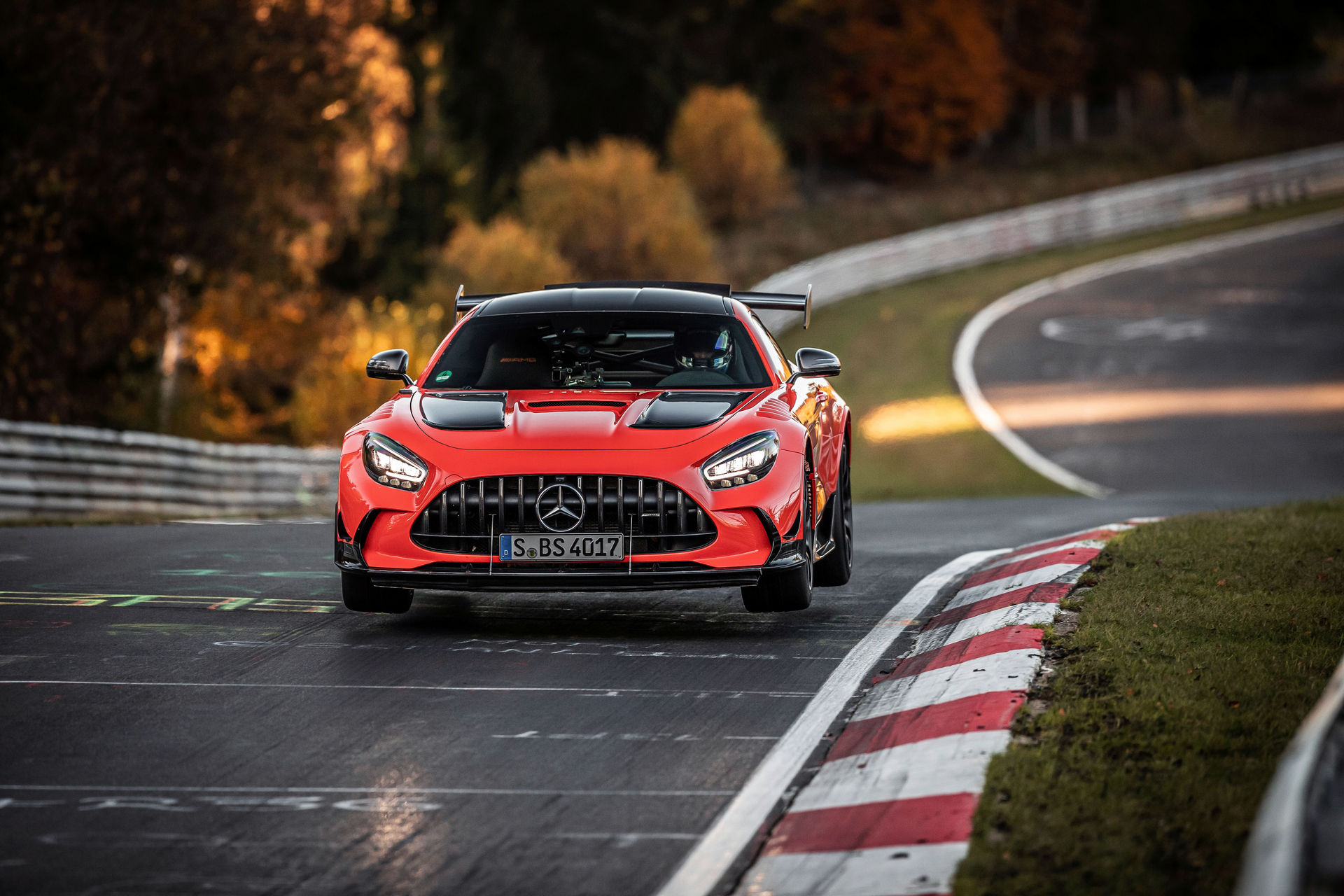 Son RING BÜKÜCÜ: MERCEDES-AMG GT BLACK SERIES