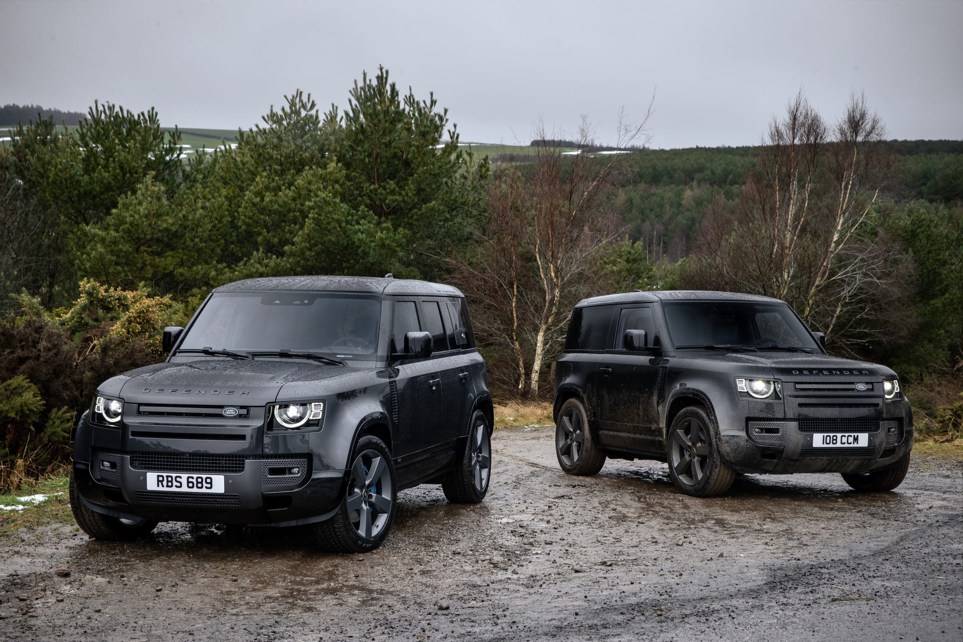 LAND ROVER, RANGE ROVER BAZLI BÜYÜK BİR DEFENDER HAZIRLIYOR