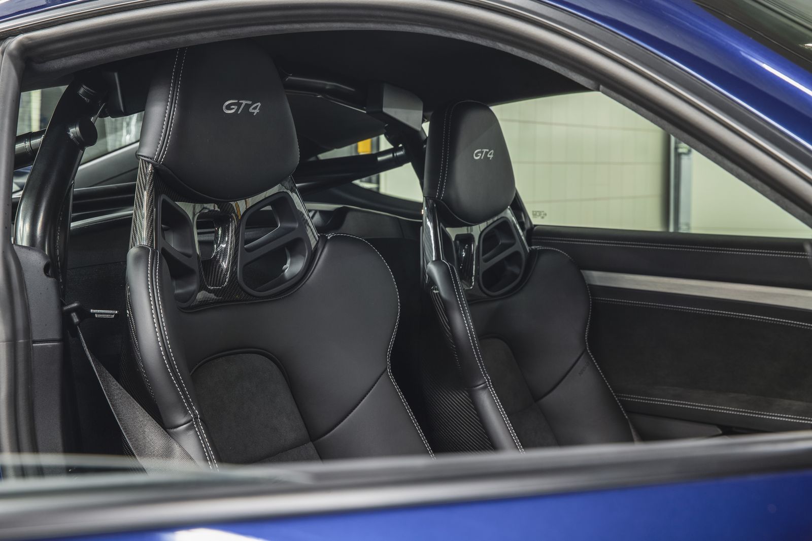 2021 Porsche 718 Cayman GT4