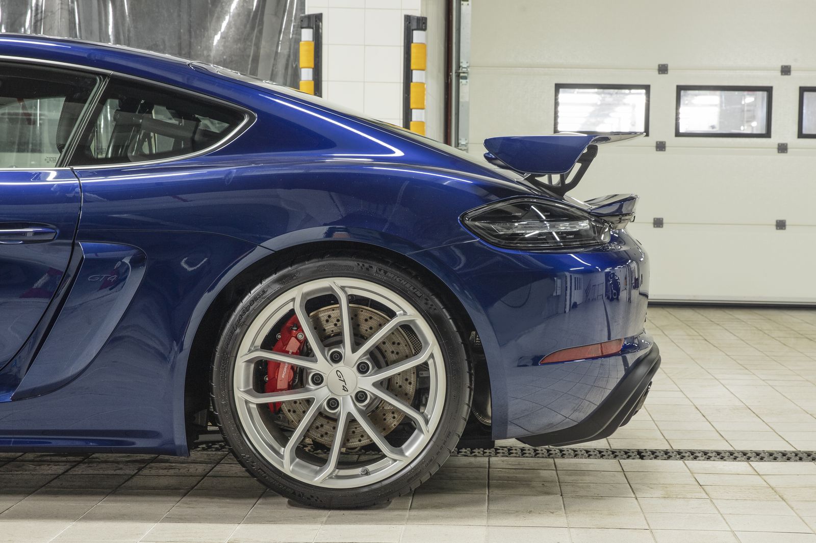 2021 Porsche 718 Cayman GT4