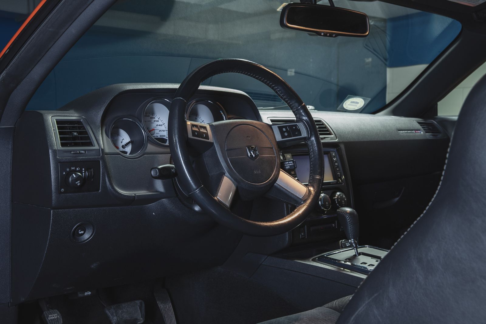 2009 Dodge Challenger SRT8