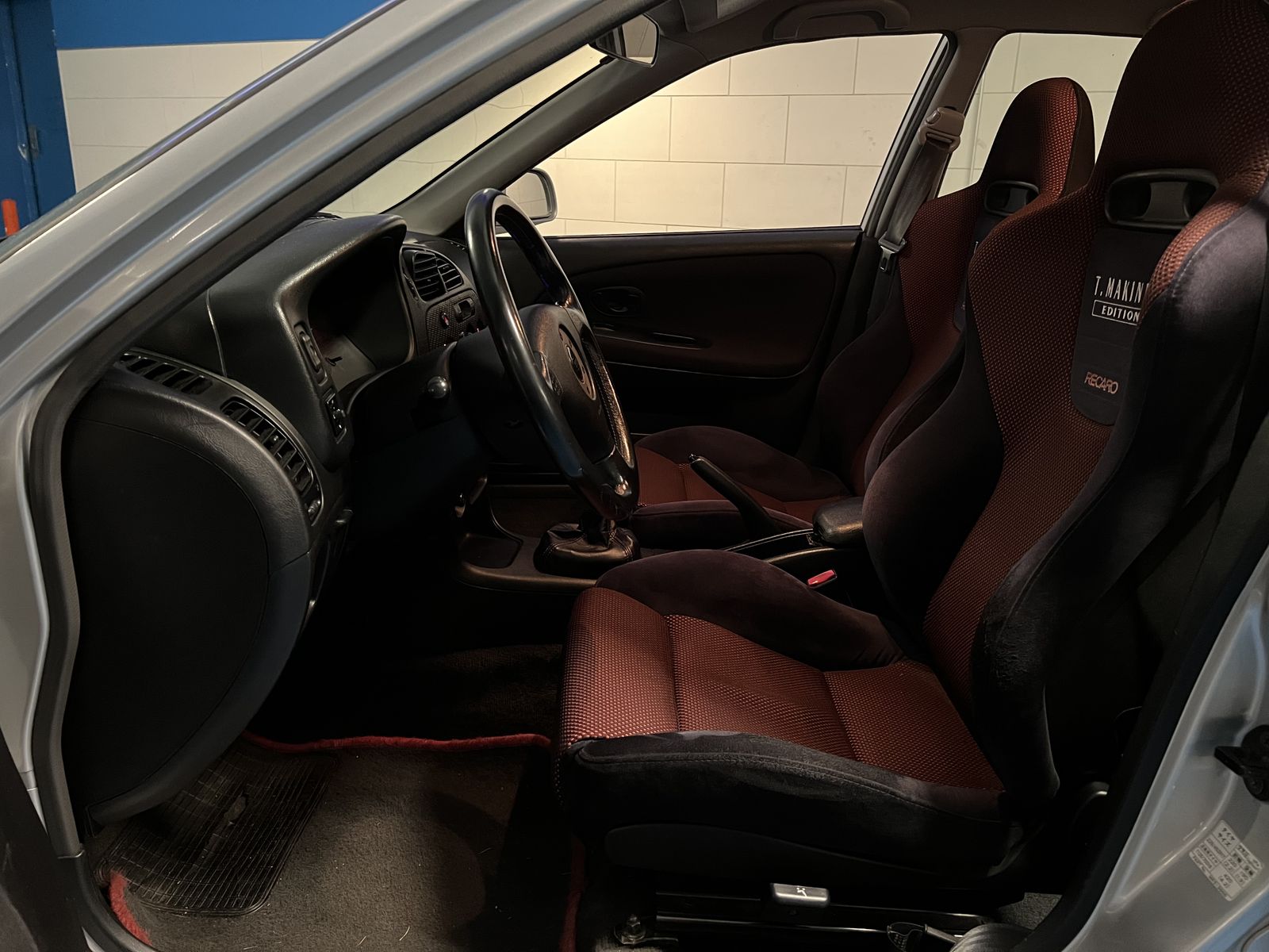 2001 Mitsubishi Lancer EVO 6 Tommi Makinen Edition