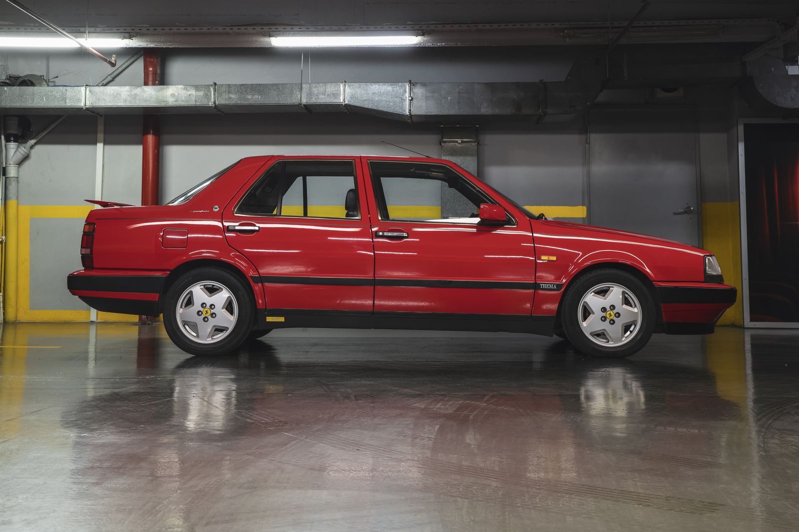 1992 Lancia Thema 8·32 by Ferrari