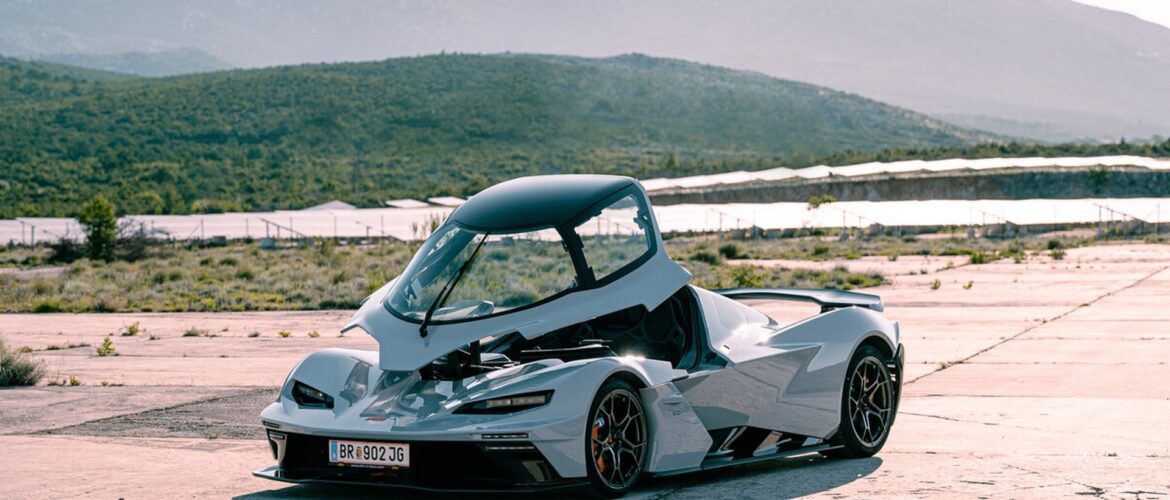 KTM X-Bow,  GT-XR ile Trafiğe Yarış Ruhunu Getiriyor