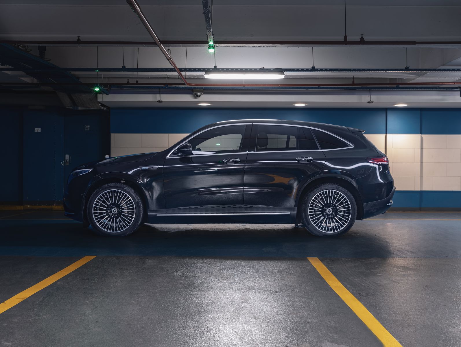 2021 Mercedes-Benz EQC 400 4Matic Electric Art