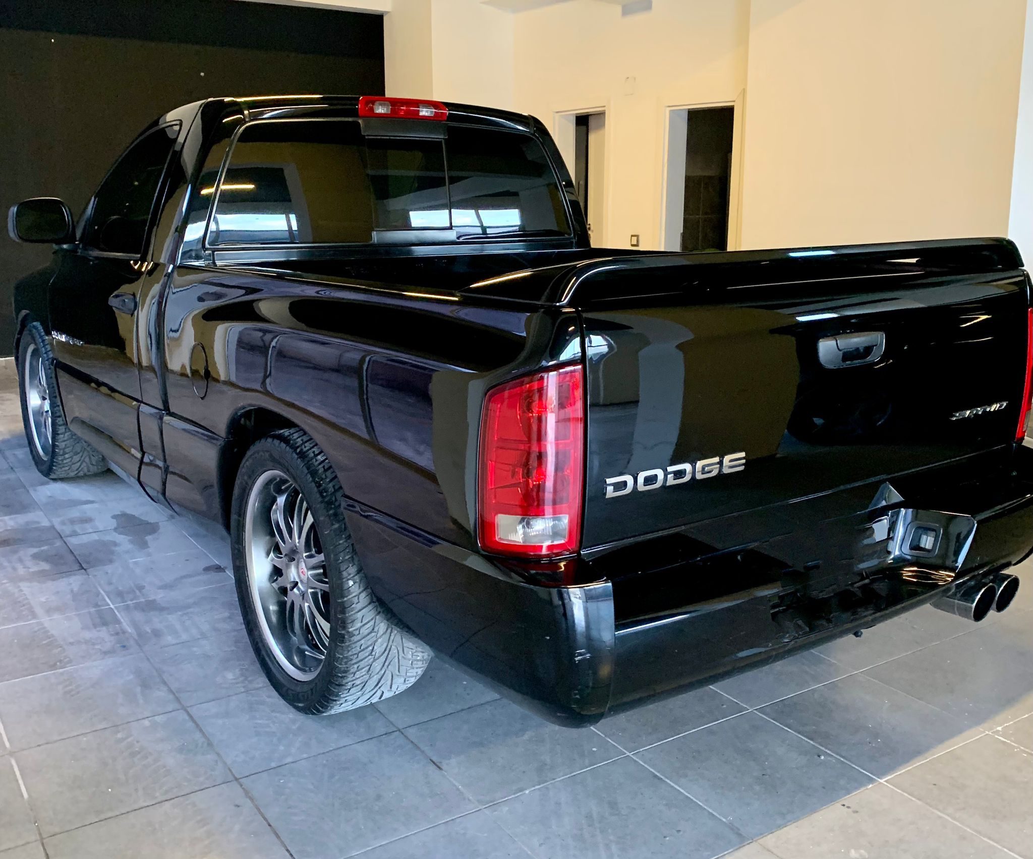 2004 Dodge RAM SRT-10