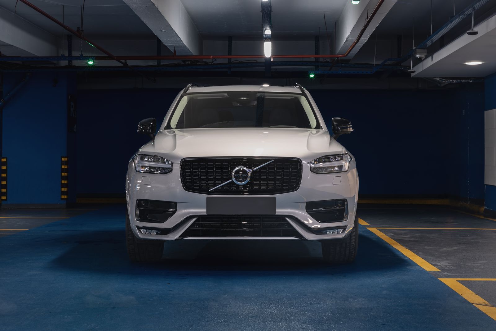 2023 Volvo XC90 B5 AWD Plus Dark